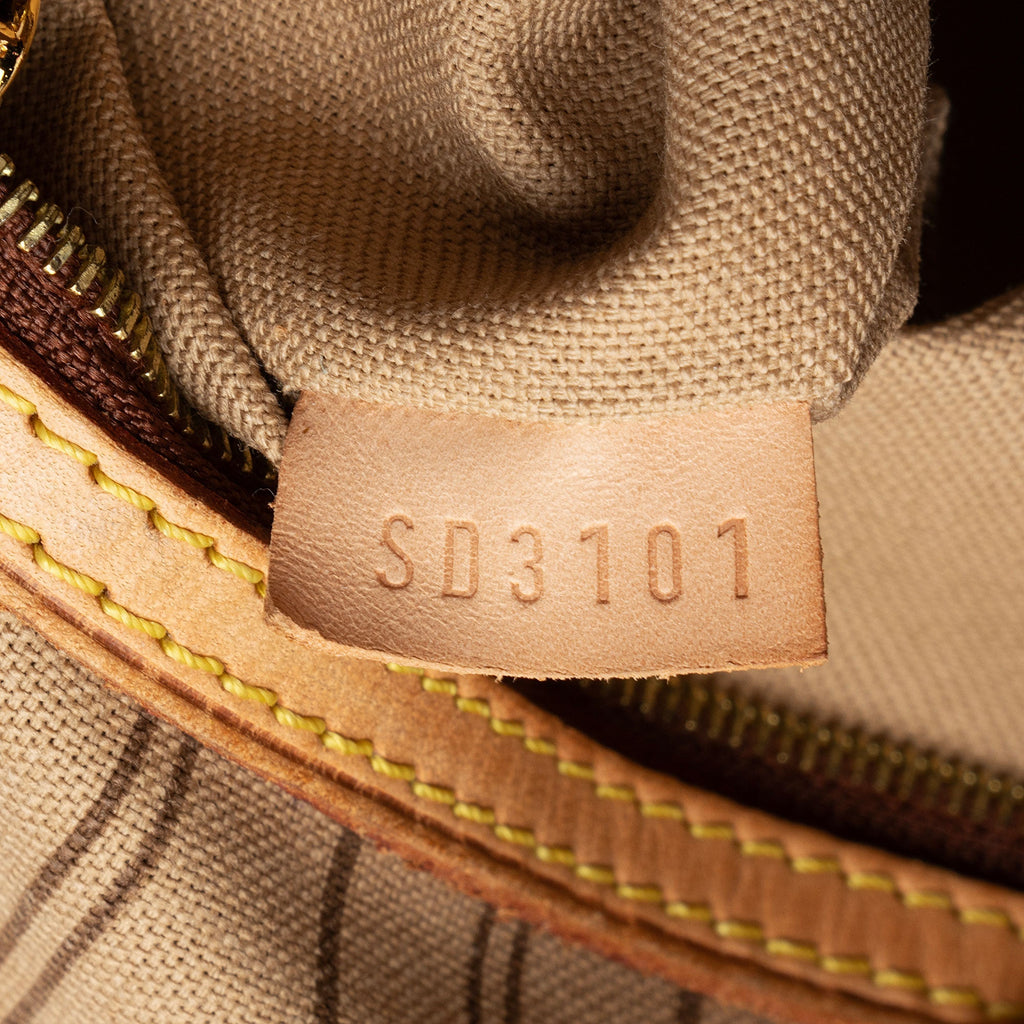 Louis Vuitton Monogram Canvas Delightful PM Shoulder Bag (SHF-dnaKgr)