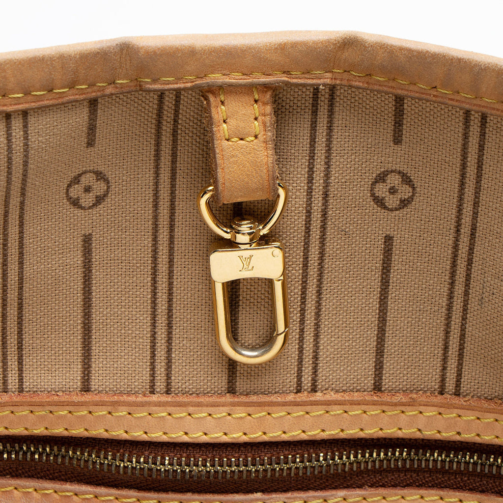 Louis Vuitton Monogram Canvas Delightful PM Shoulder Bag (SHF-GvE5WN)