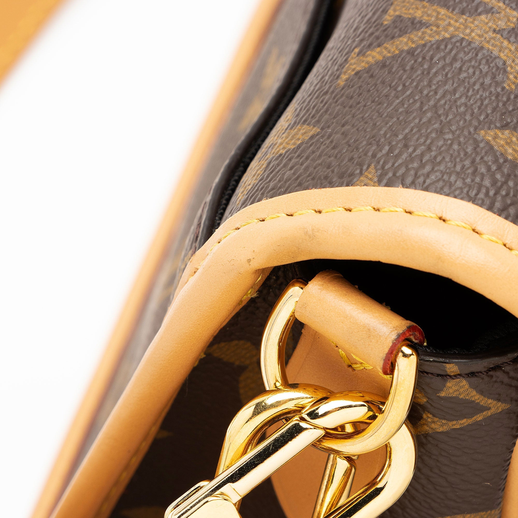 Louis Vuitton Monogram Canvas Diane Satchel (SHF-J5MK2f)