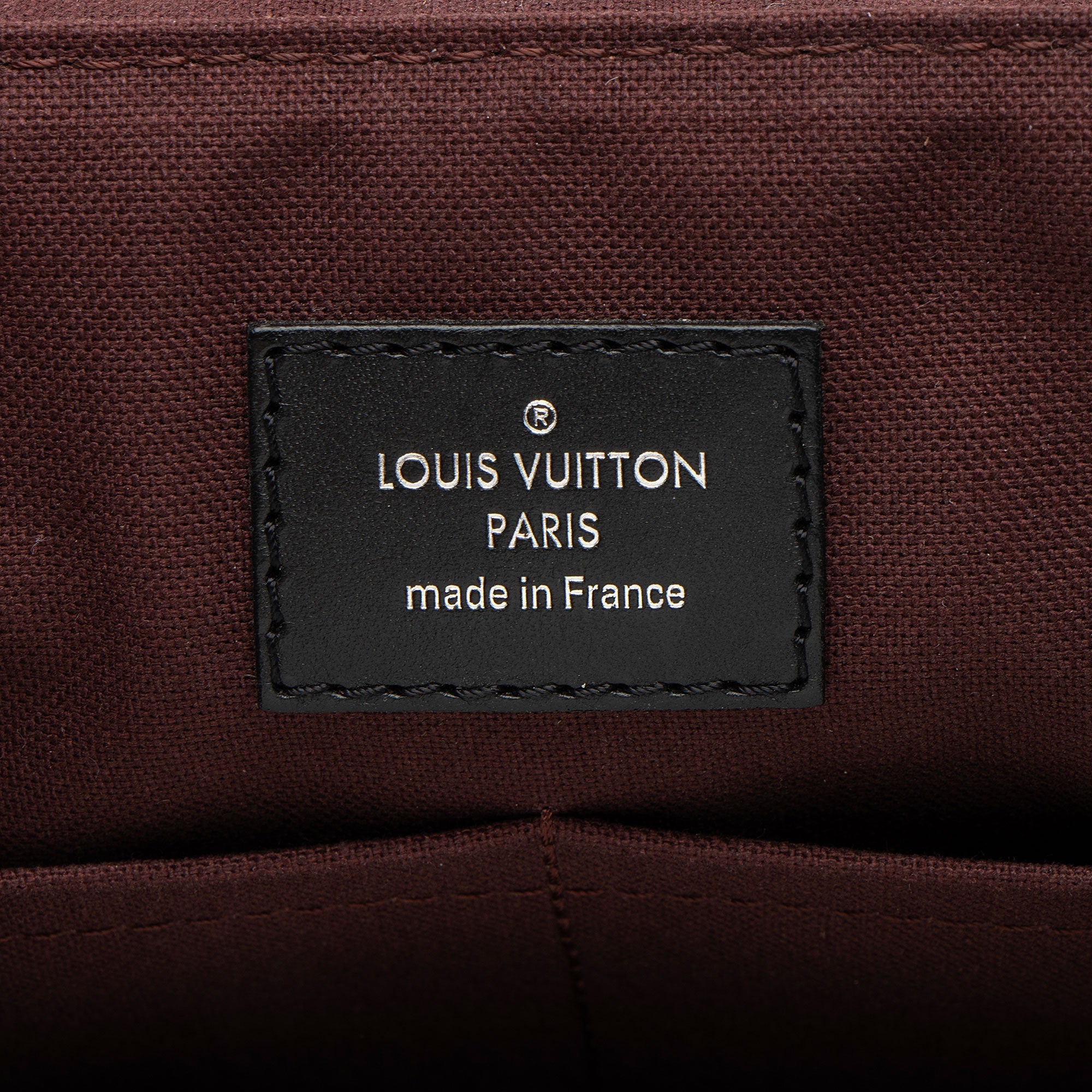 Louis Vuitton Monogram Canvas District PM Messenger