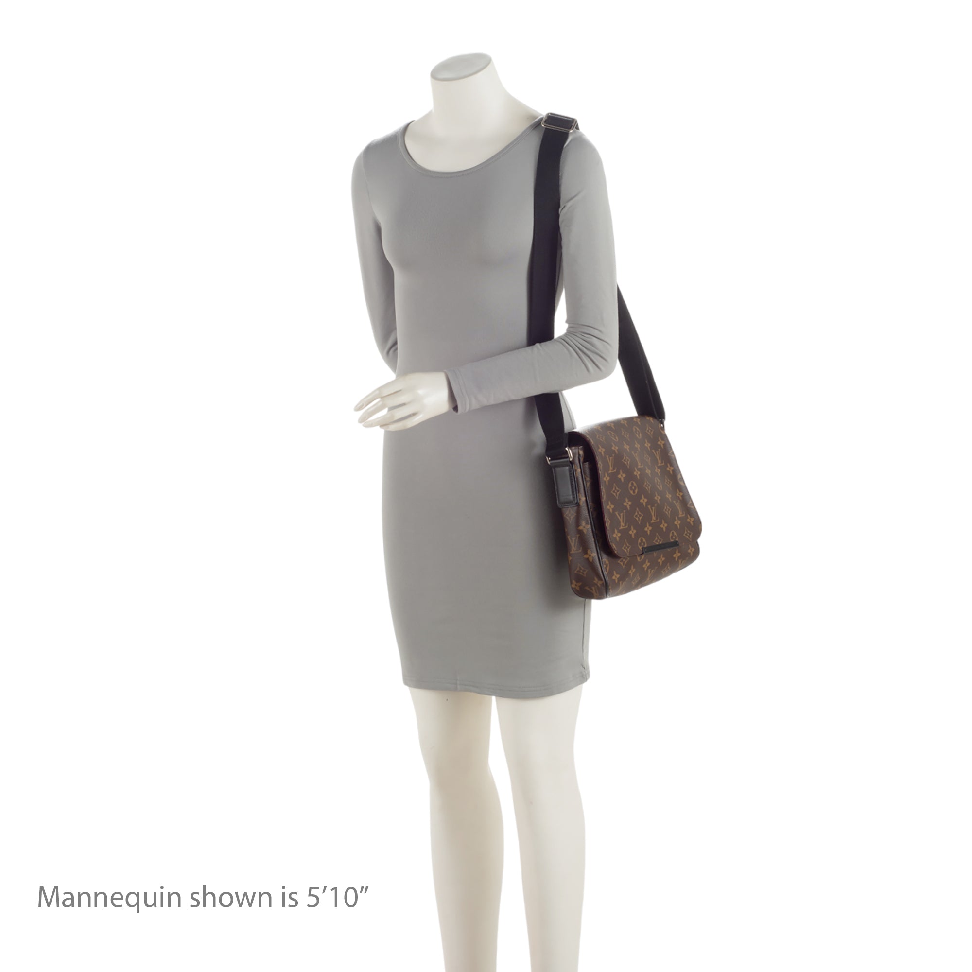 Louis Vuitton Monogram Canvas District PM Messenger