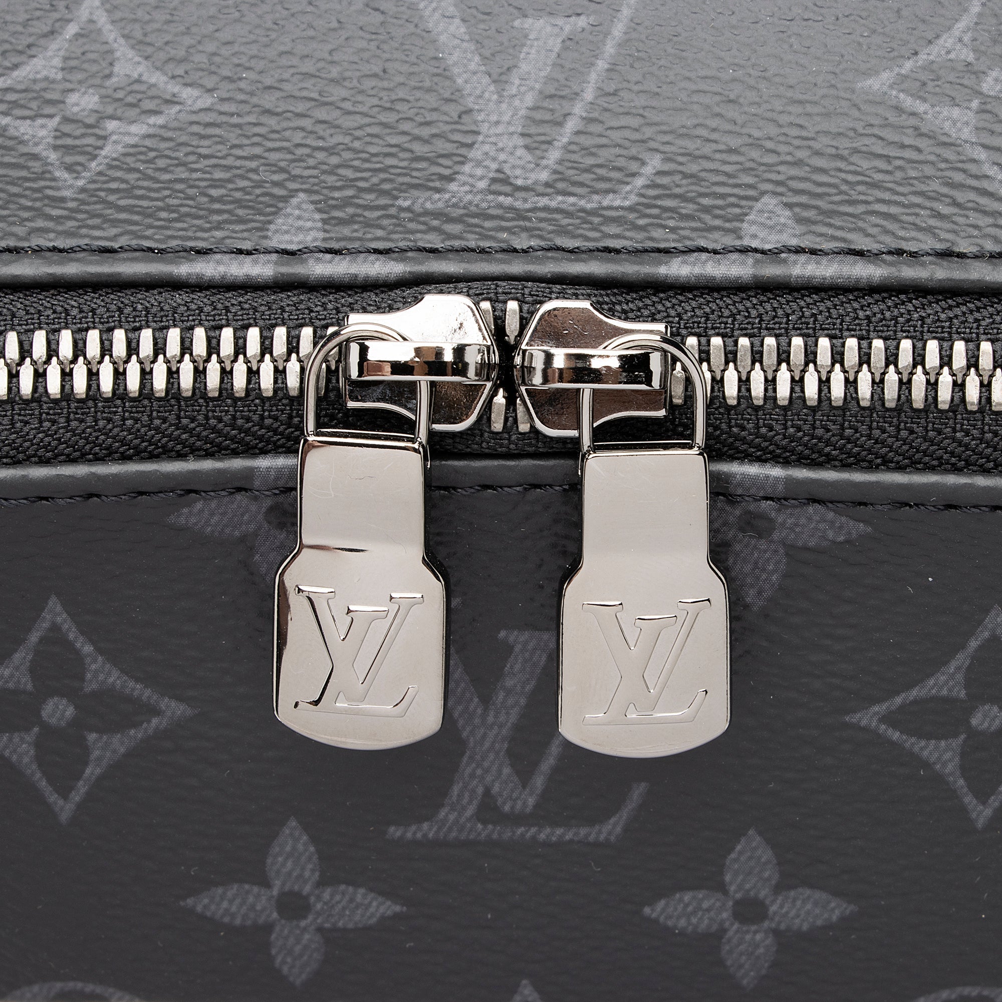 Louis Vuitton Monogram Canvas Eclipse Discovery PM Backpack (SHF-23593)