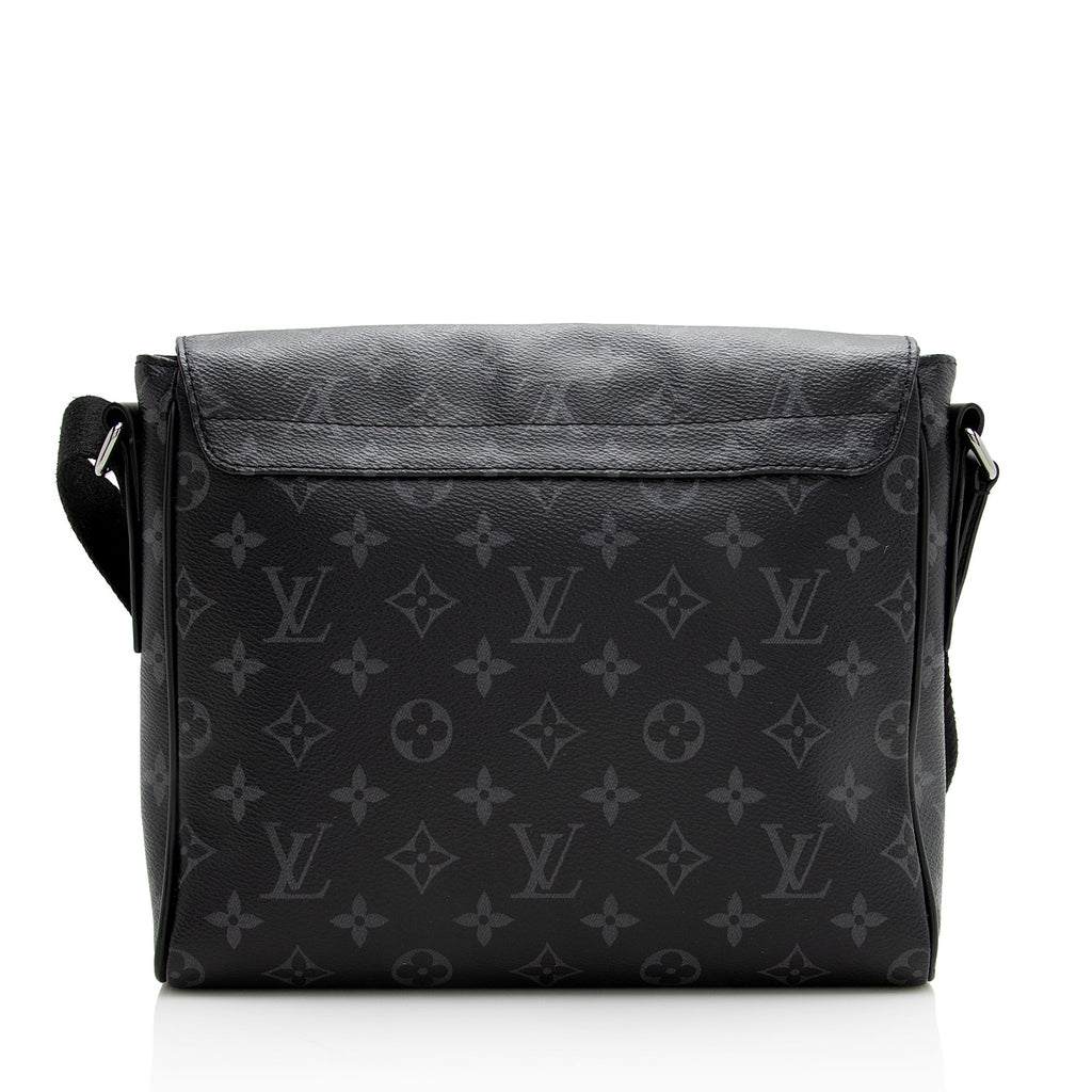 Louis Vuitton Monogram Canvas Eclipse District PM Messenger Bag (SHF-22859)