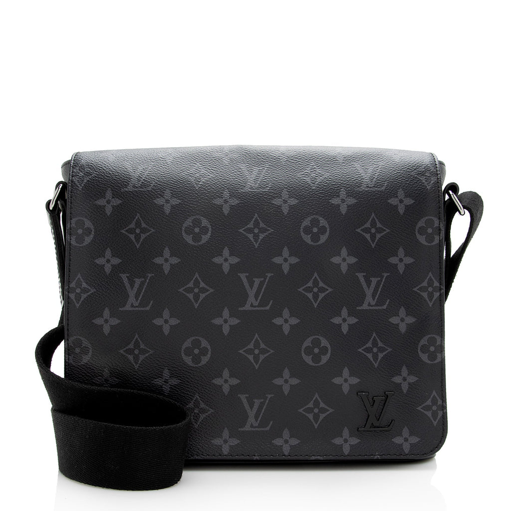 Louis Vuitton Monogram Canvas Eclipse District PM Messenger Bag (SHF-22859)