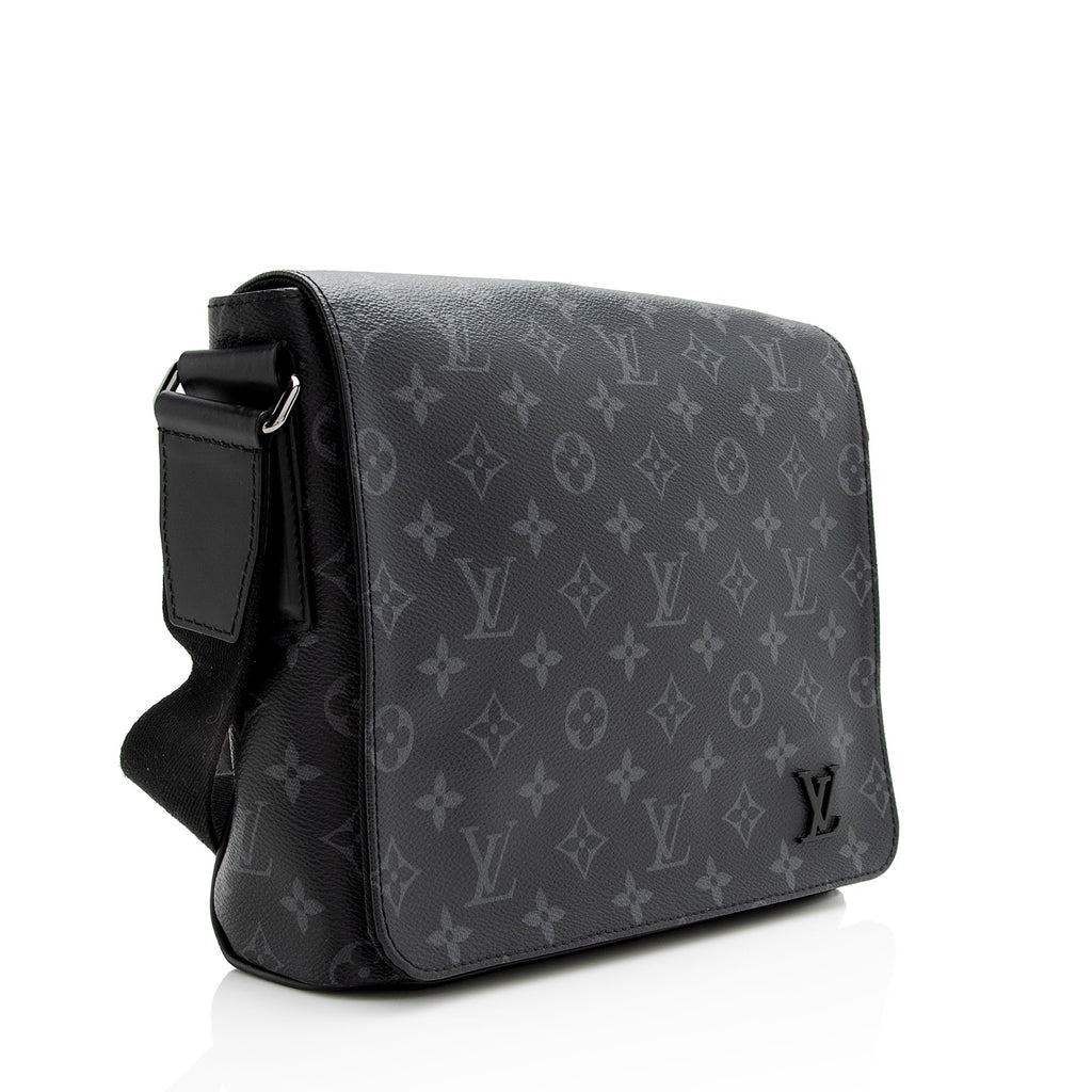 Louis Vuitton Monogram Canvas Eclipse District PM Messenger Bag (SHF-22859)