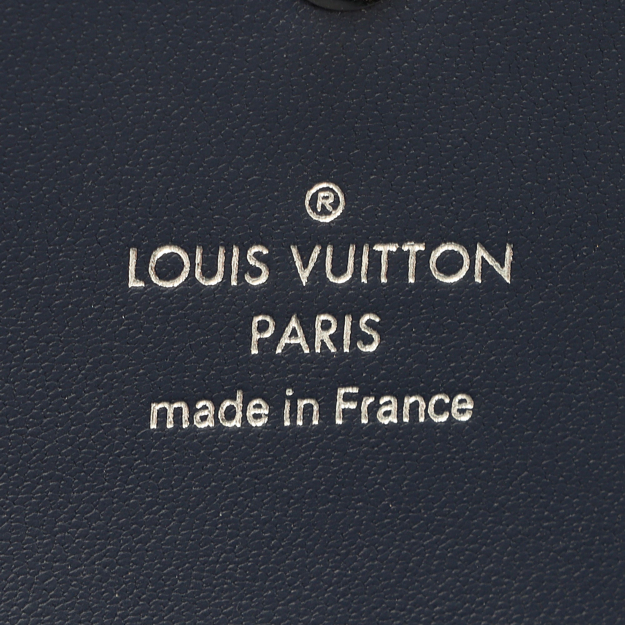 Louis Vuitton Monogram Canvas Escale Kirigami Medium Pouch (SHF-6dkpGd)