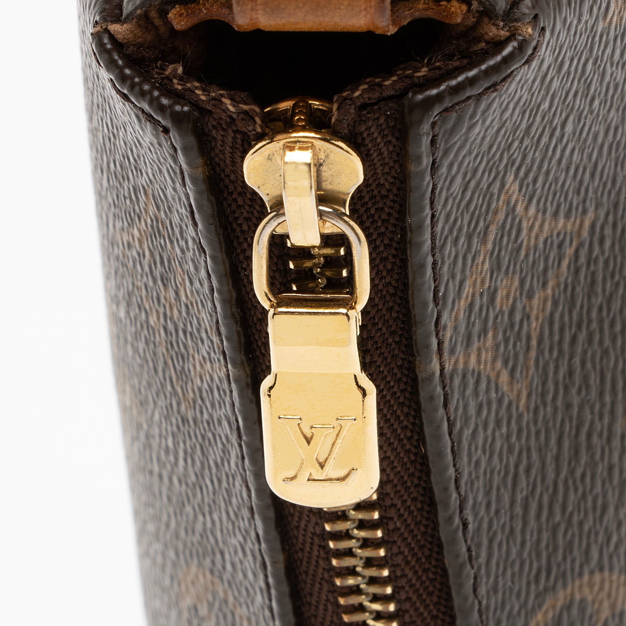 Louis Vuitton Monogram Canvas Eva Clutch (SHF-fcJuEI)