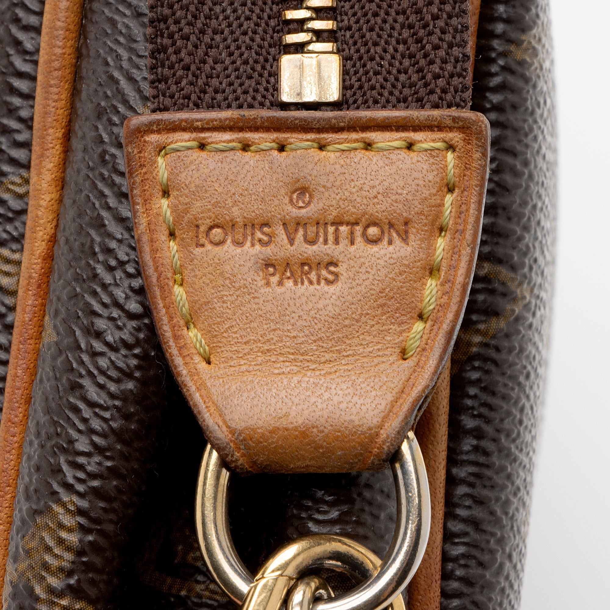 Louis Vuitton Monogram Canvas Eva Clutch (SHF-KYOYXp)