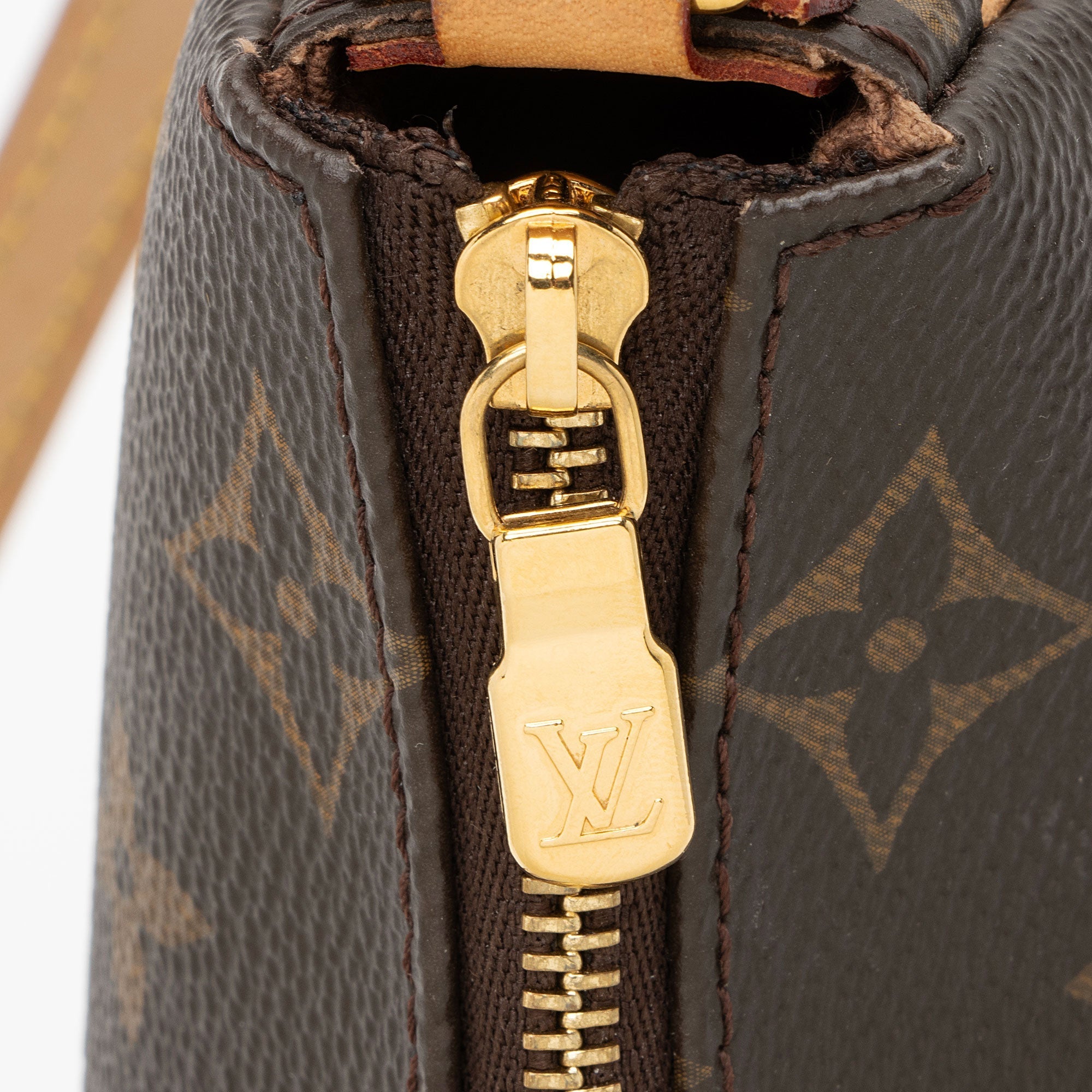 Louis Vuitton Monogram Canvas Eva Clutch