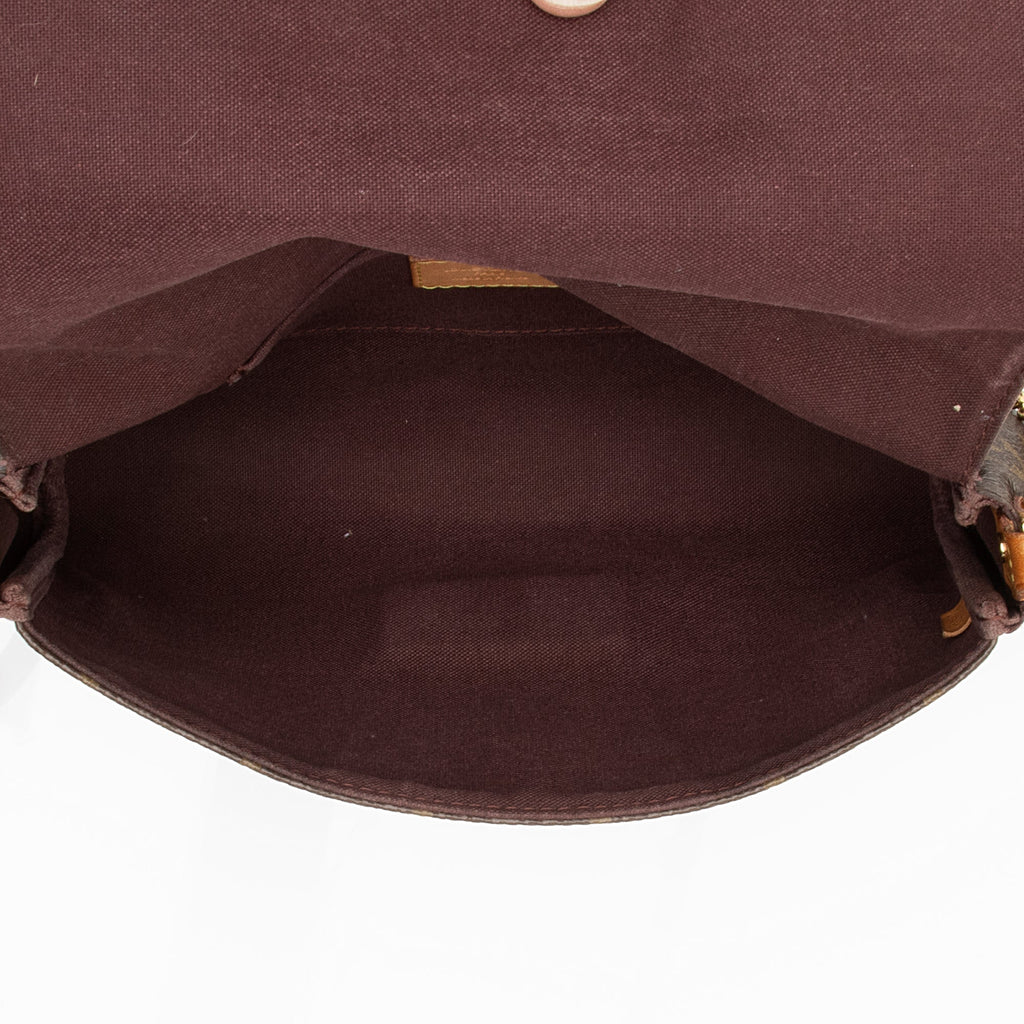 Louis Vuitton Monogram Canvas Favorite MM Shoulder Bag (SHF-n2ua1r)