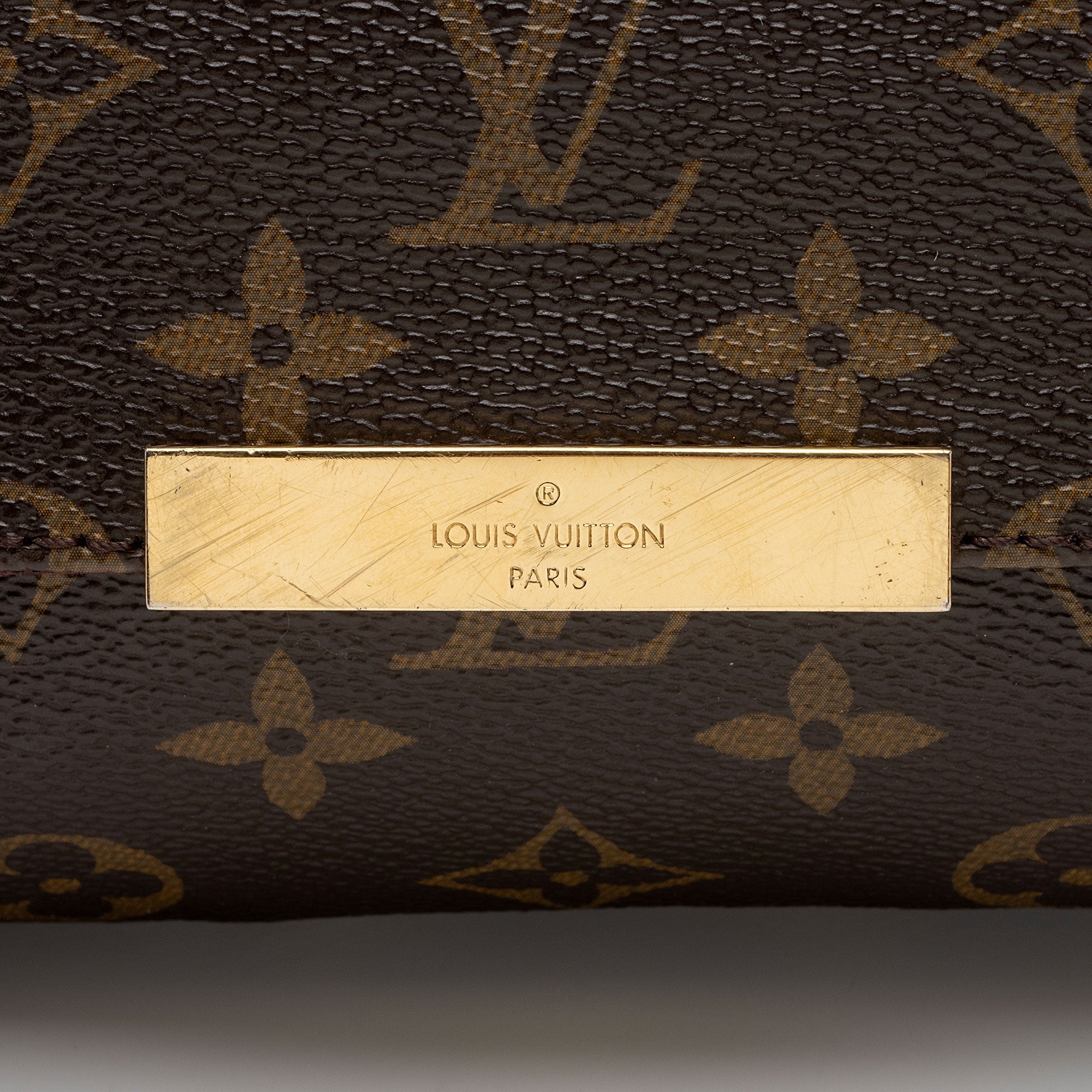 Louis Vuitton Monogram Canvas Favorite MM Shoulder Bag (SHF-shILro)