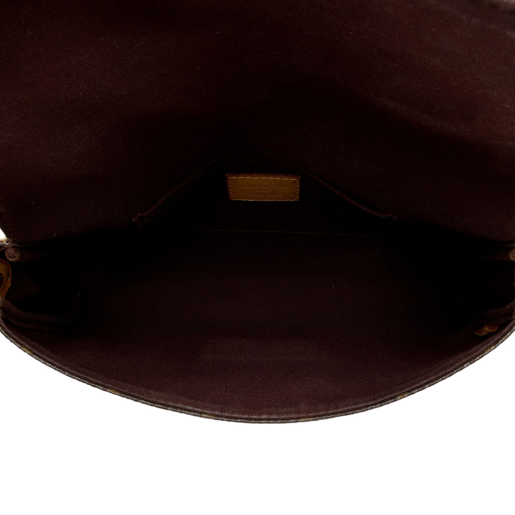 Louis Vuitton Monogram Canvas Favorite MM Shoulder Bag (SHF-UjVqso)