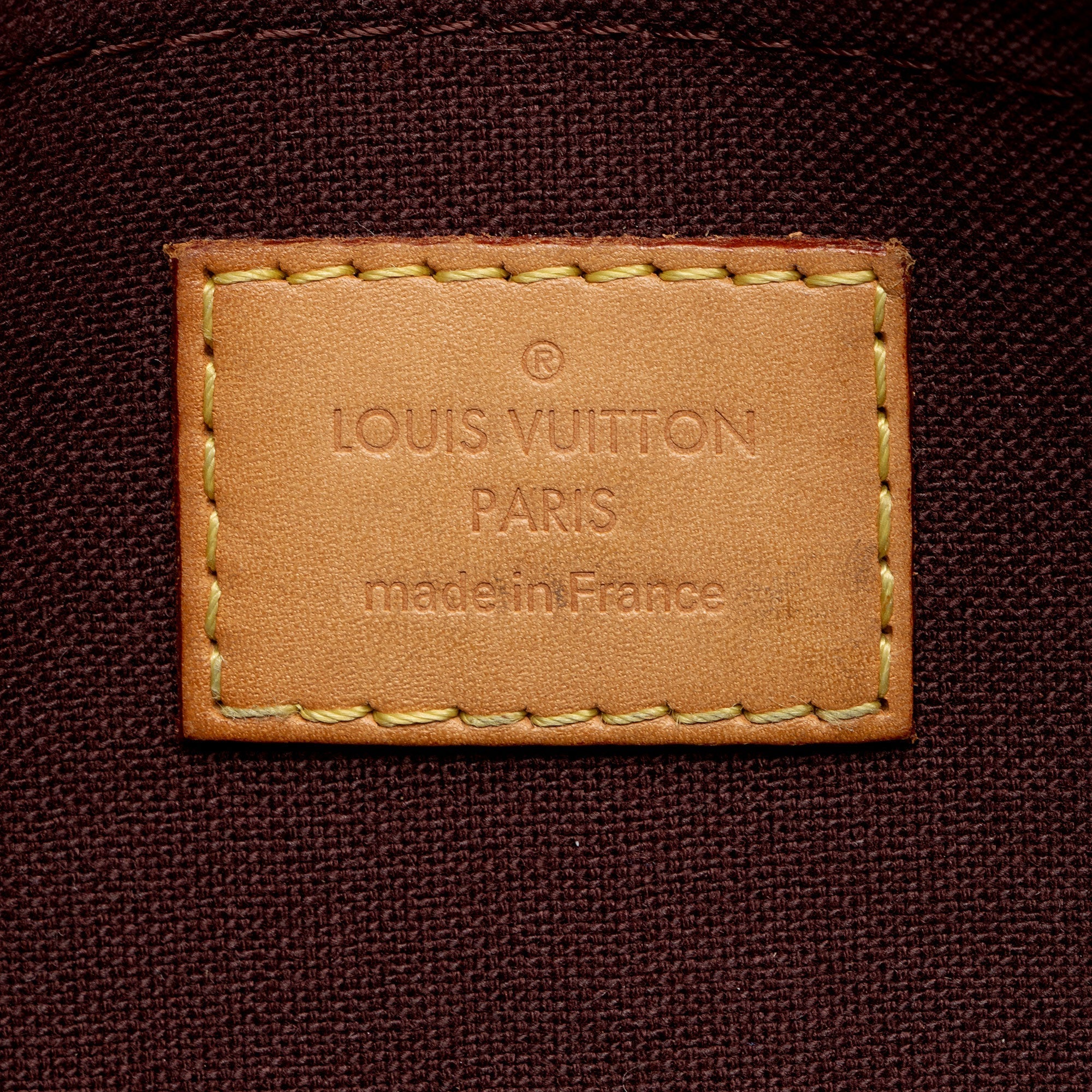 Louis Vuitton Monogram Canvas Favorite MM Shoulder Bag (SHF-UjVqso)