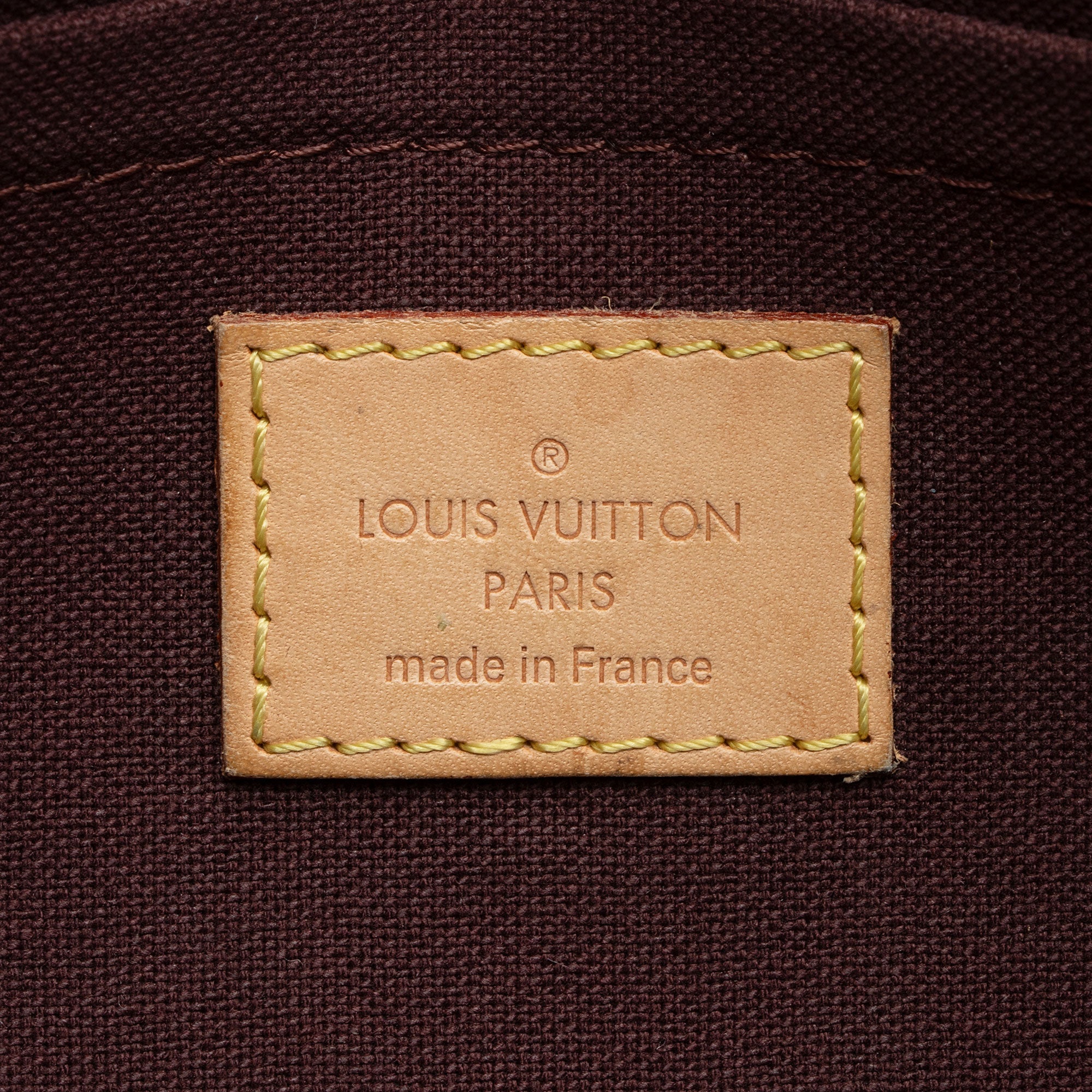 Louis Vuitton Monogram Canvas Favorite MM Shoulder Bag (SHF-GXfQJT)