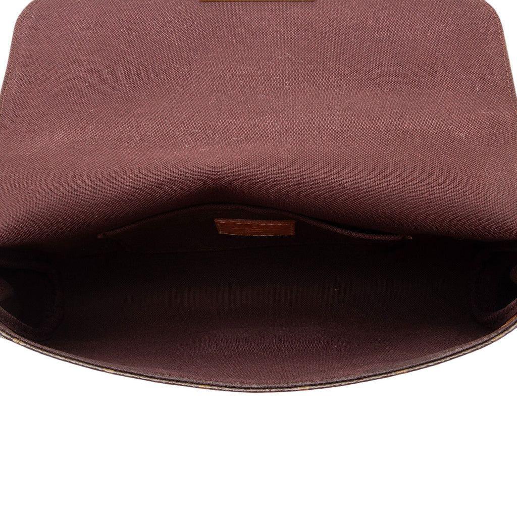 Louis Vuitton Monogram Canvas Favorite MM Shoulder Bag (SHF-rSDSZr)