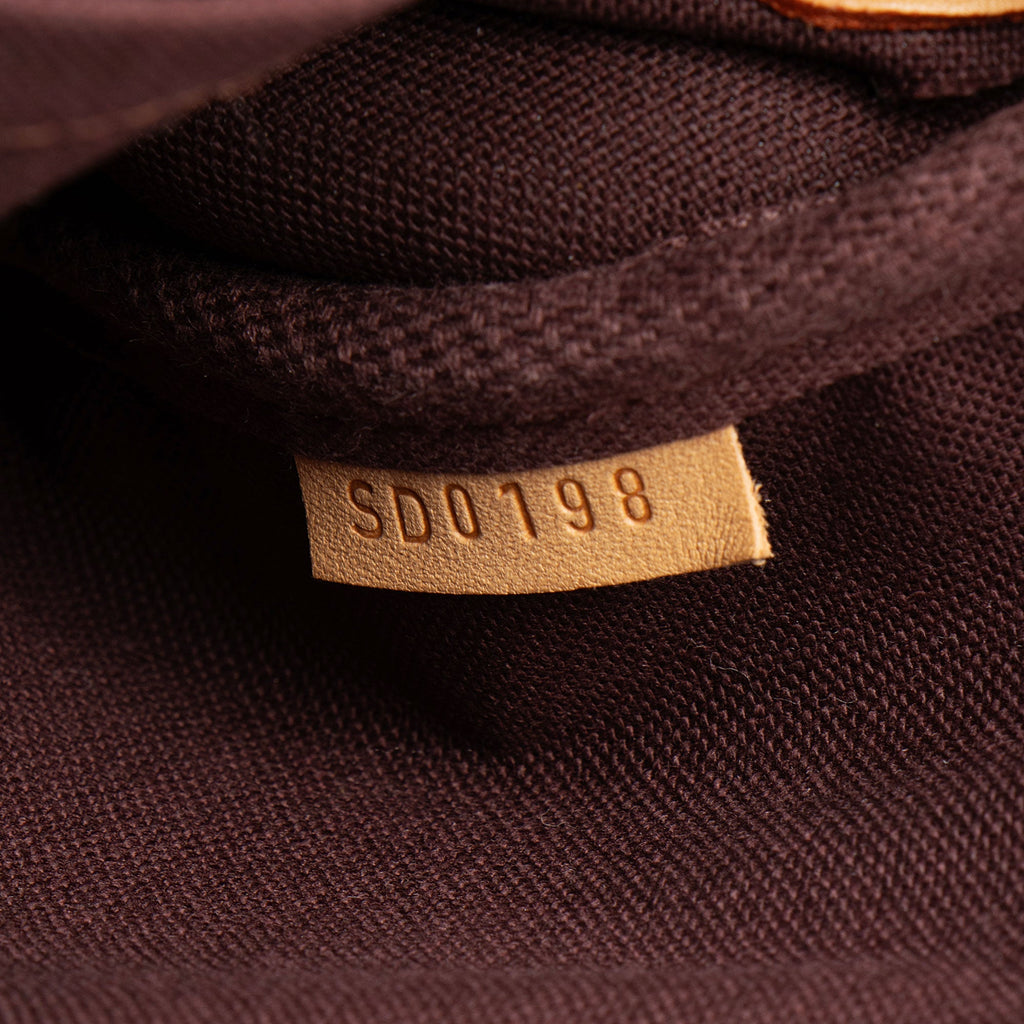 Louis Vuitton Monogram Canvas Favorite PM Shoulder Bag (SHF-SJ1bPb)