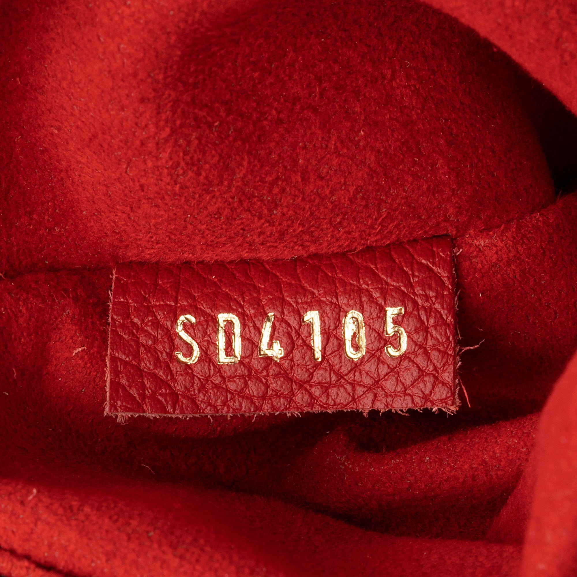 Louis Vuitton Monogram Canvas Gaia Shoulder Bag (SHF-XSBDdp)