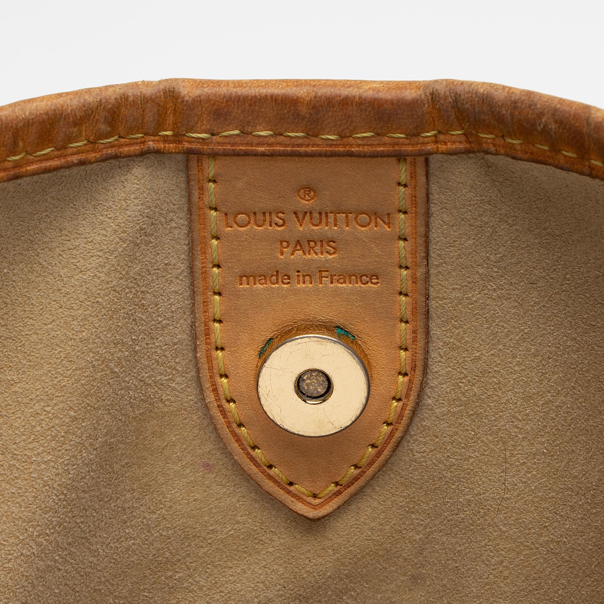 Louis Vuitton Monogram Canvas Galliera PM Shoulder Bag (SHF-fls4me)