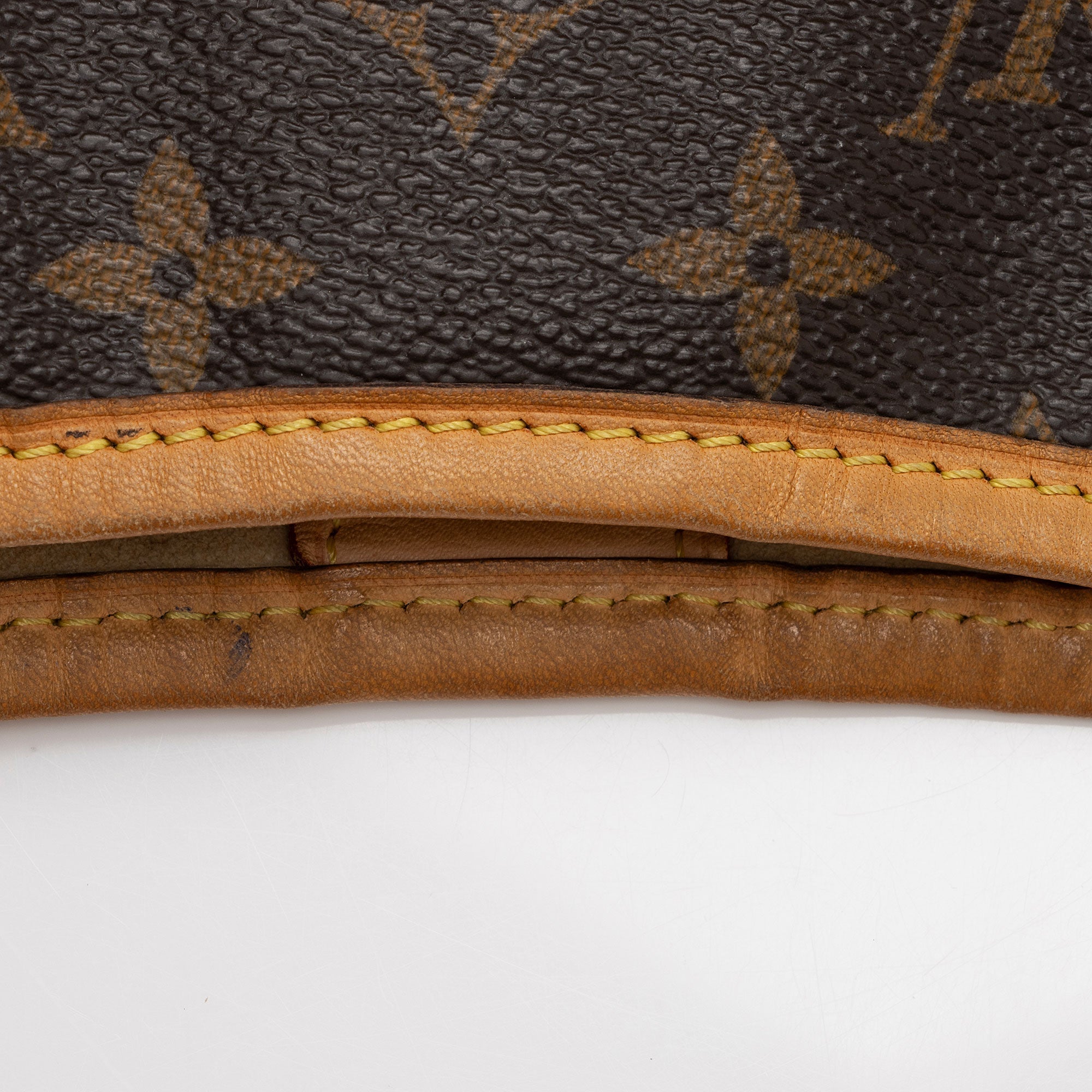 Louis Vuitton Monogram Canvas Galliera PM Shoulder Bag (SHF-ZrFqsw)