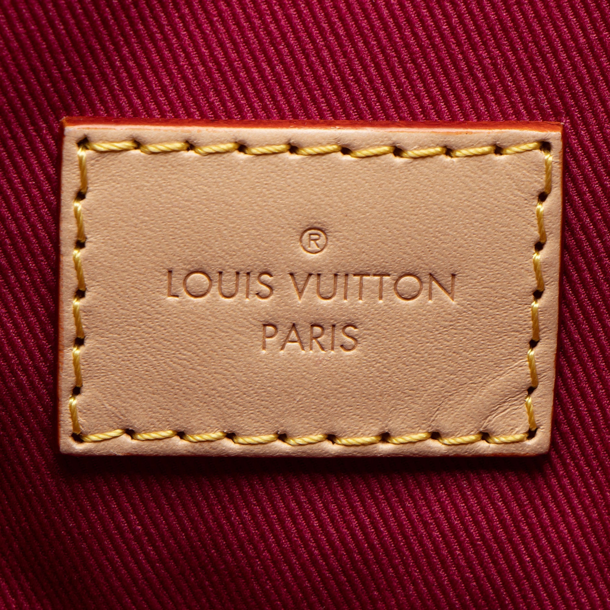 Louis Vuitton Monogram Canvas Graceful MM Hobo (SHF-qPCES1)