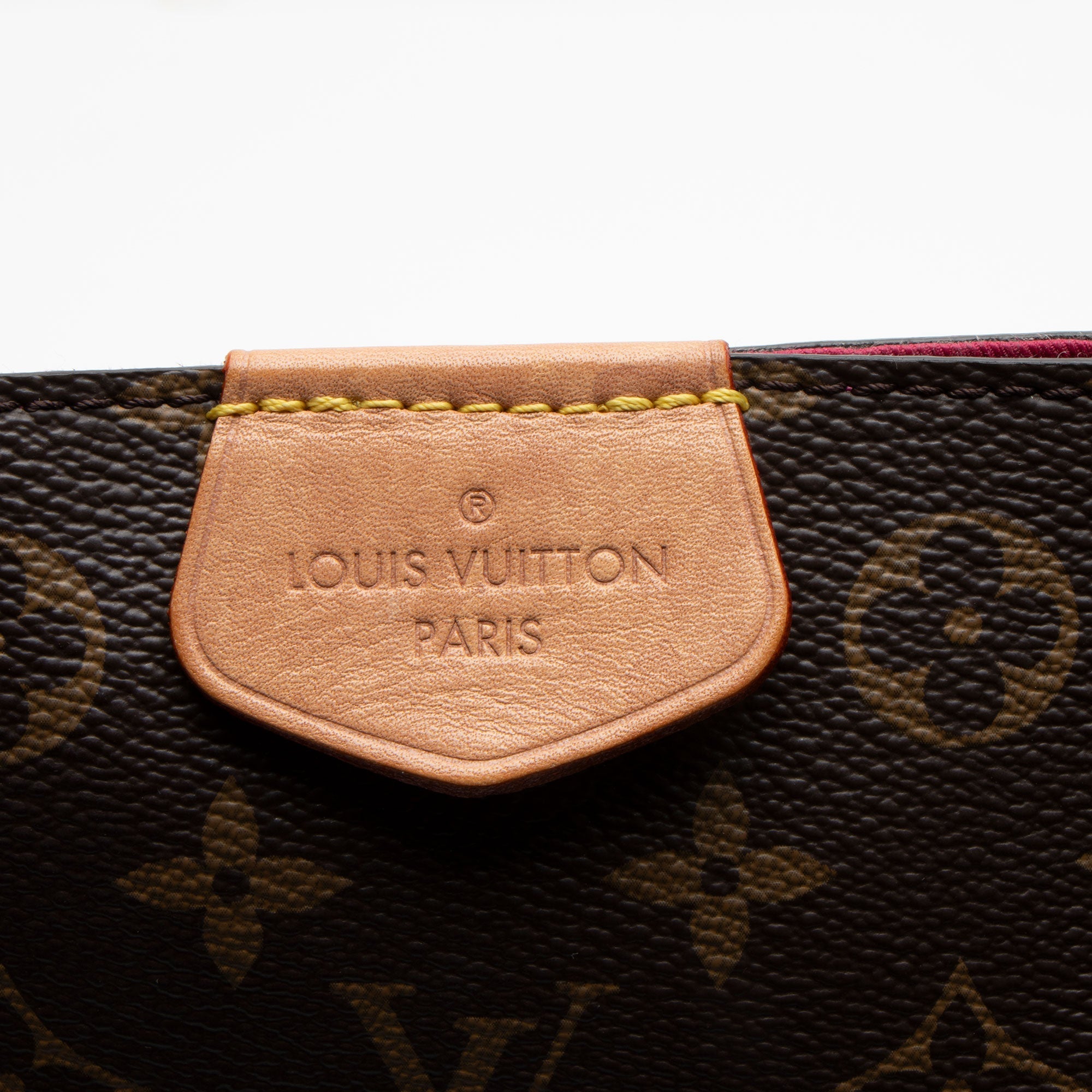 Louis Vuitton Monogram Canvas Graceful MM Hobo (SHF-a5Farx)