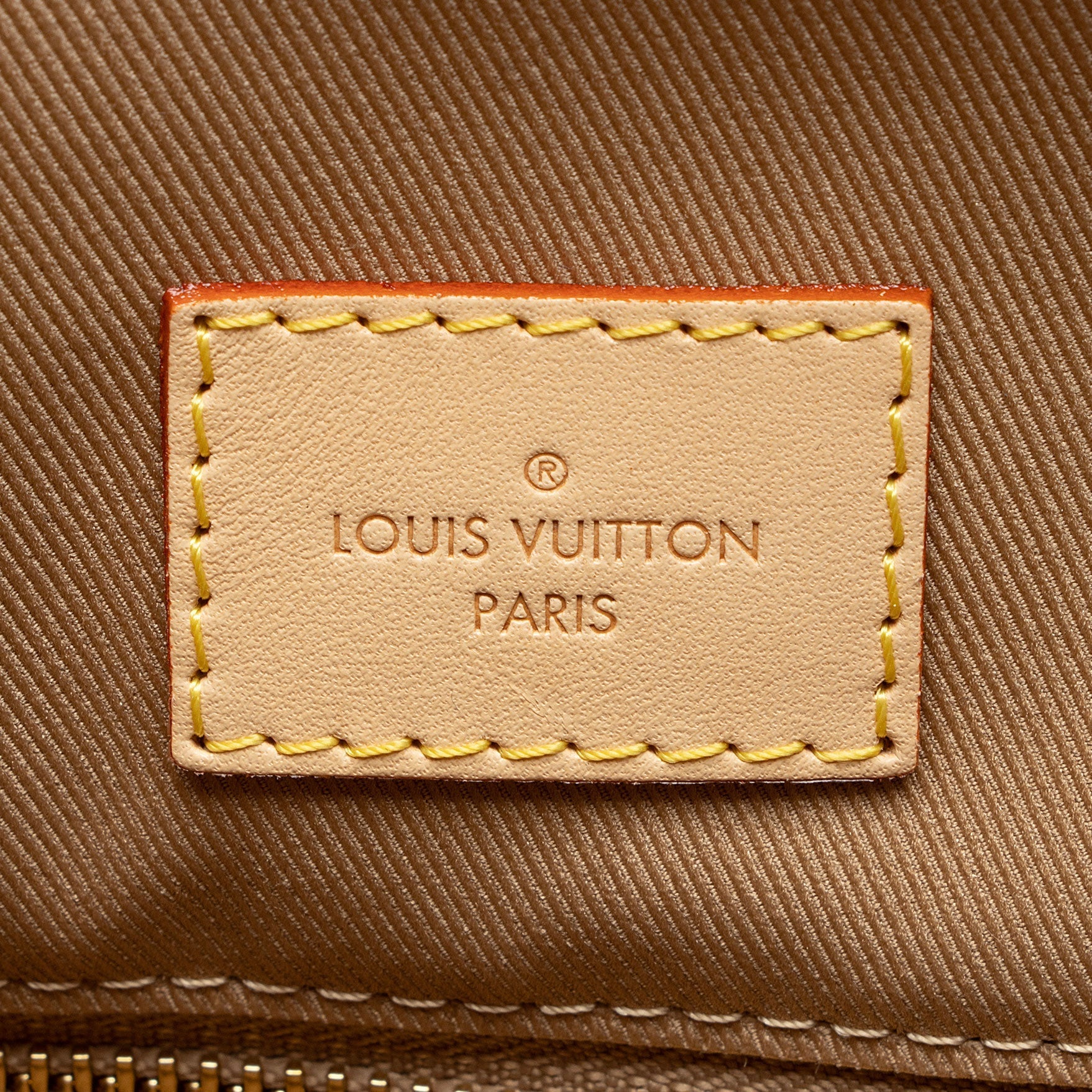 Louis Vuitton Monogram Canvas Graceful PM Hobo (SHF-jxAbZb)