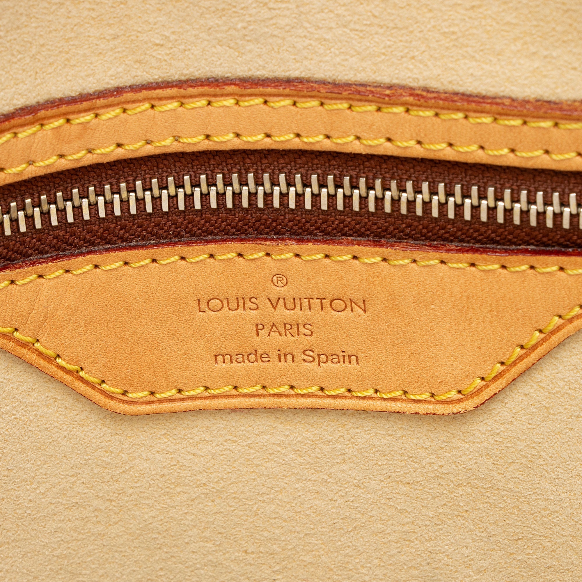 Louis Vuitton Monogram Canvas Hampstead MM Tote (SHF-mtf6IP)