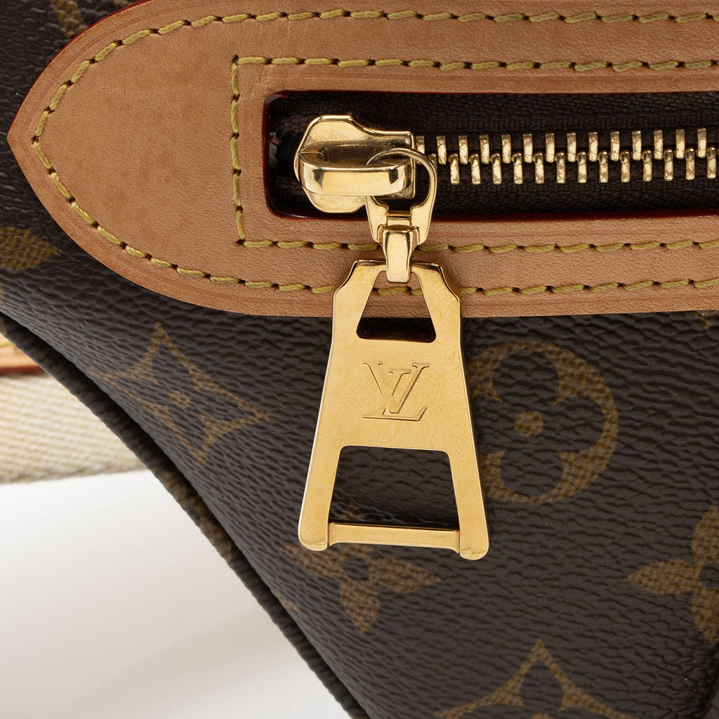 Louis Vuitton Monogram Canvas High Rise Bumbag