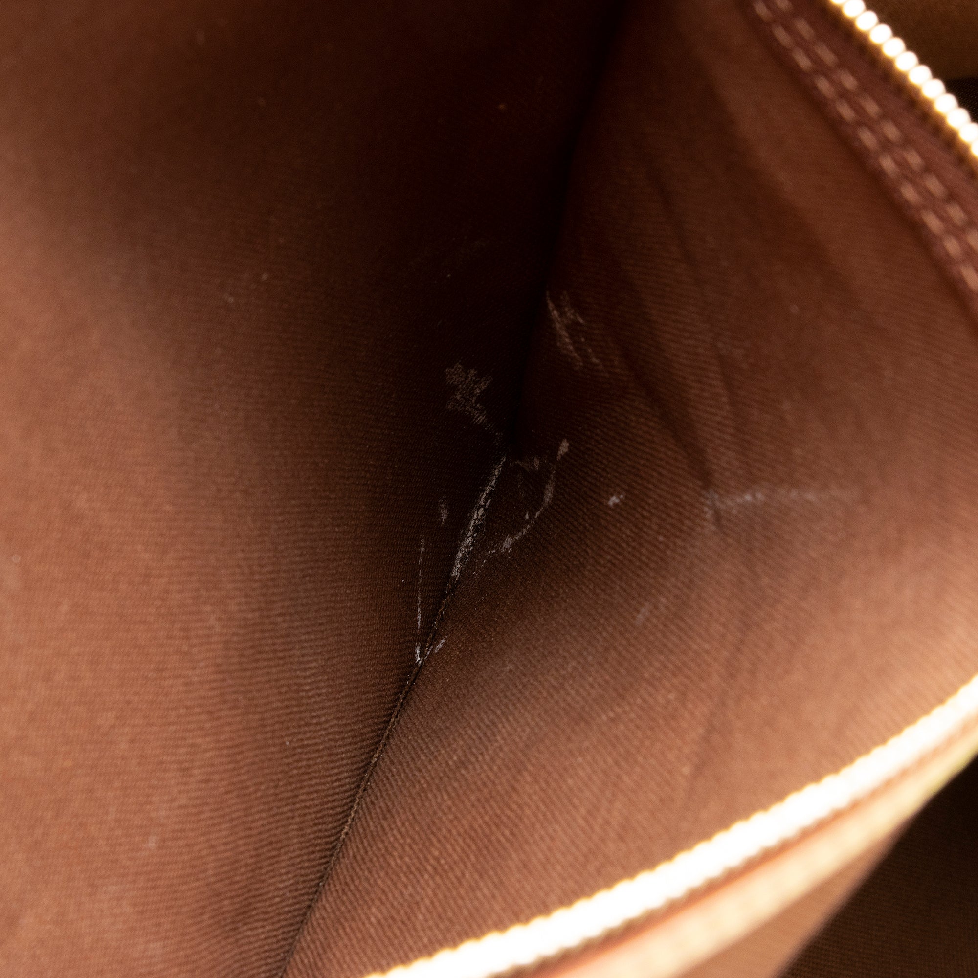 Louis Vuitton  Monogram Canvas Keepall Bandouliere 50 Duffle Bag (SHF-JnQc5j)