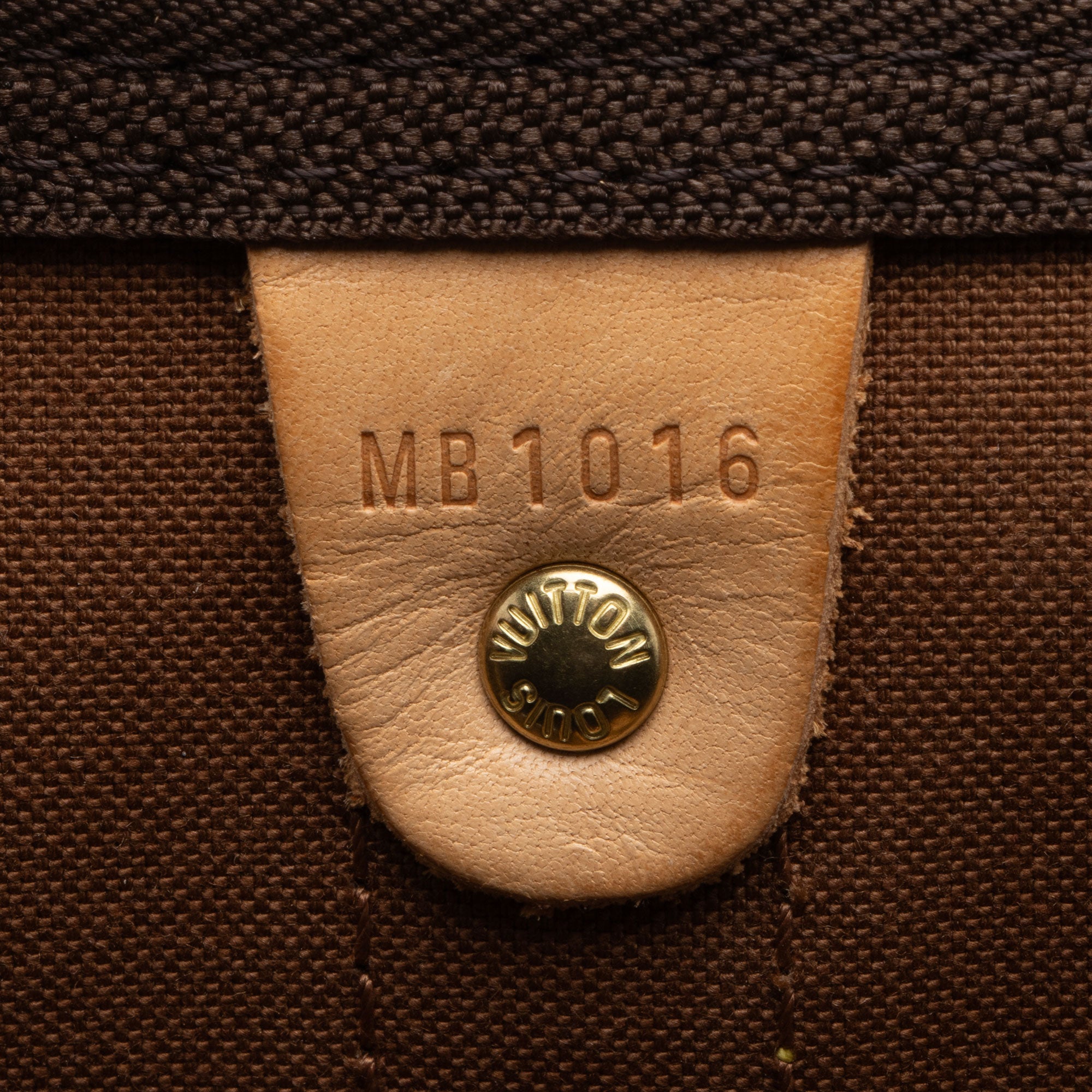 Louis Vuitton Monogram Canvas Keepall Bandouliere 55 Duffle Bag (SHF-MAqUH6)