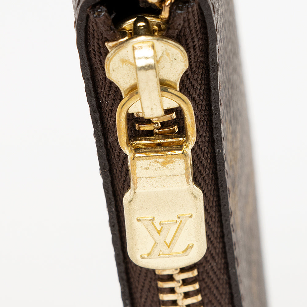 Louis Vuitton Monogram Canvas Key Pouch (SHF-21653)