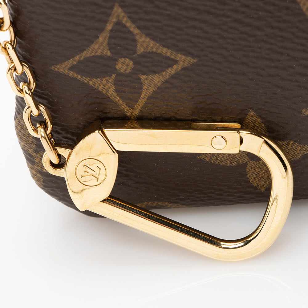 Louis Vuitton Monogram Canvas Key Pouch (SHF-21653)