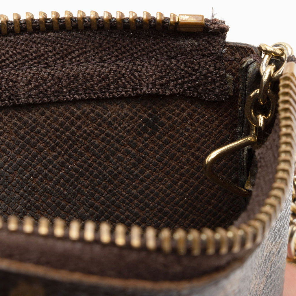 Louis Vuitton Monogram Canvas Key Pouch (SHF-PJoYmK)