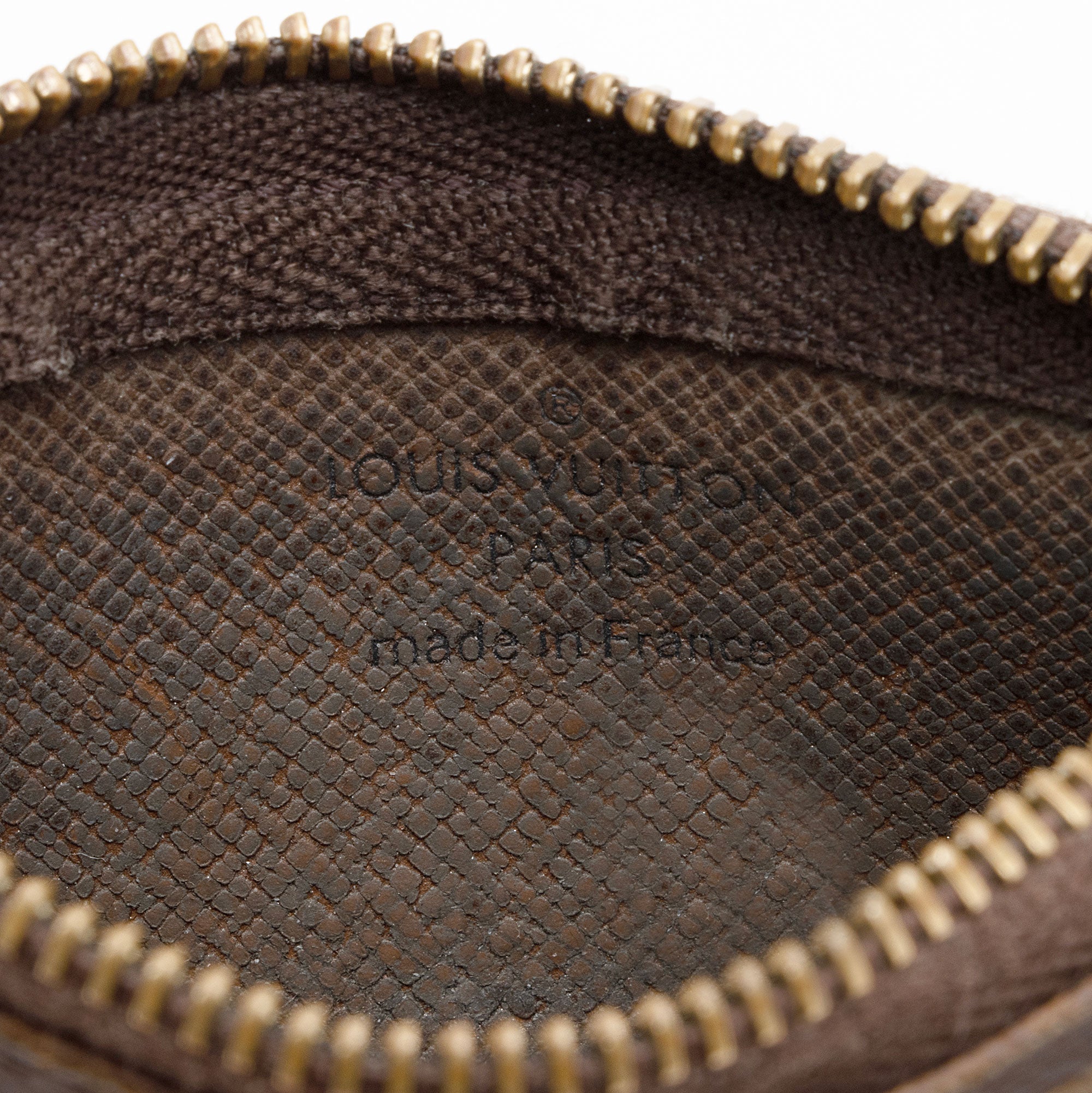 Louis Vuitton Monogram Canvas Key Pouch (SHF-PJoYmK)