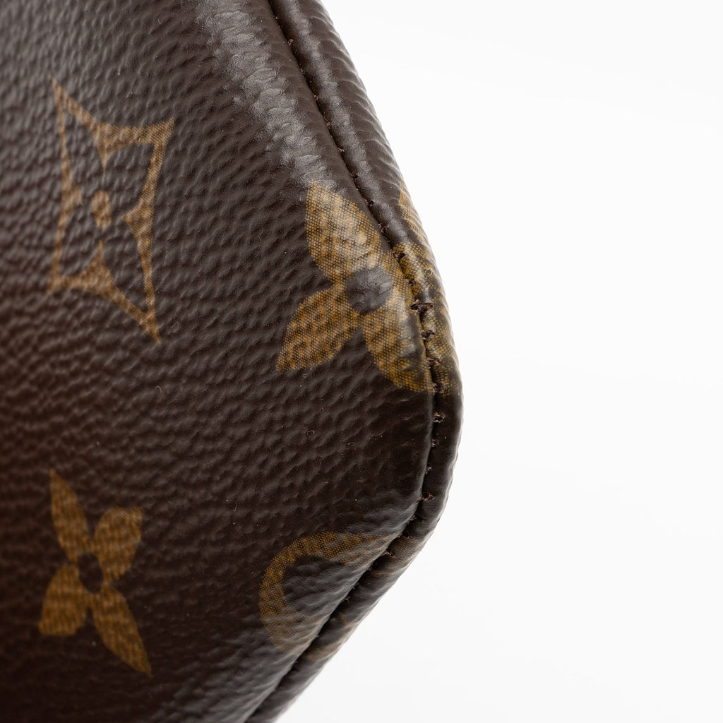 Louis Vuitton Monogram Canvas Key Pouch (SHF-RVtDnS)