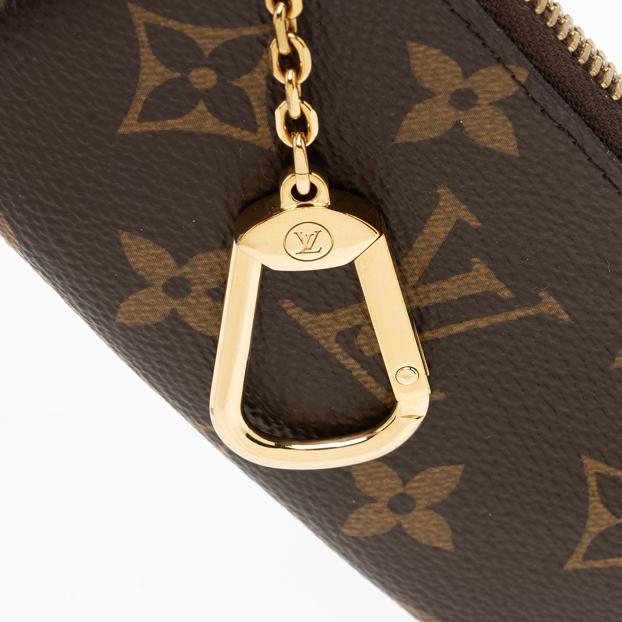 Louis Vuitton Monogram Canvas Key Pouch (SHF-RVtDnS)