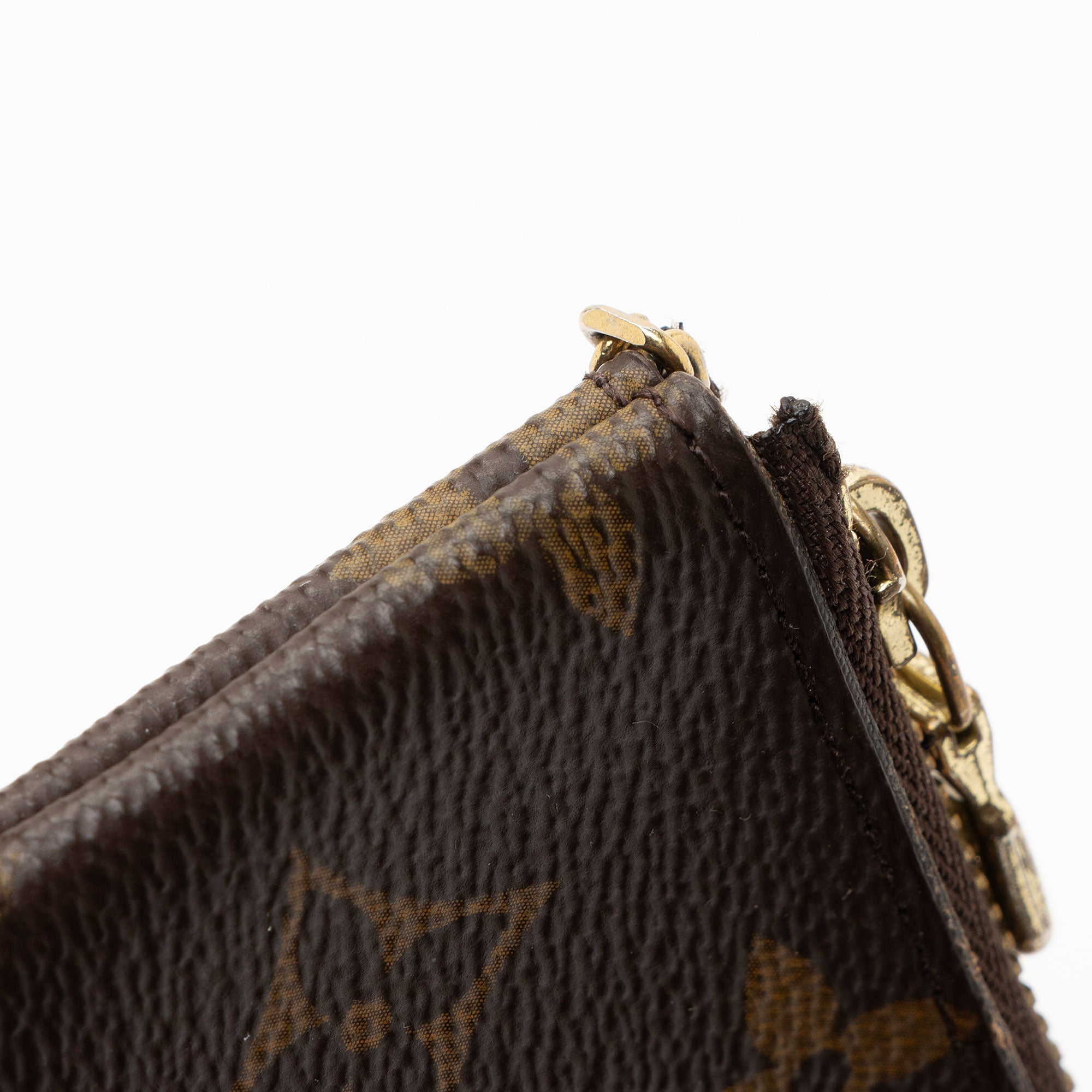 Louis Vuitton Monogram Canvas Key Pouch (SHF-WA2yu9)