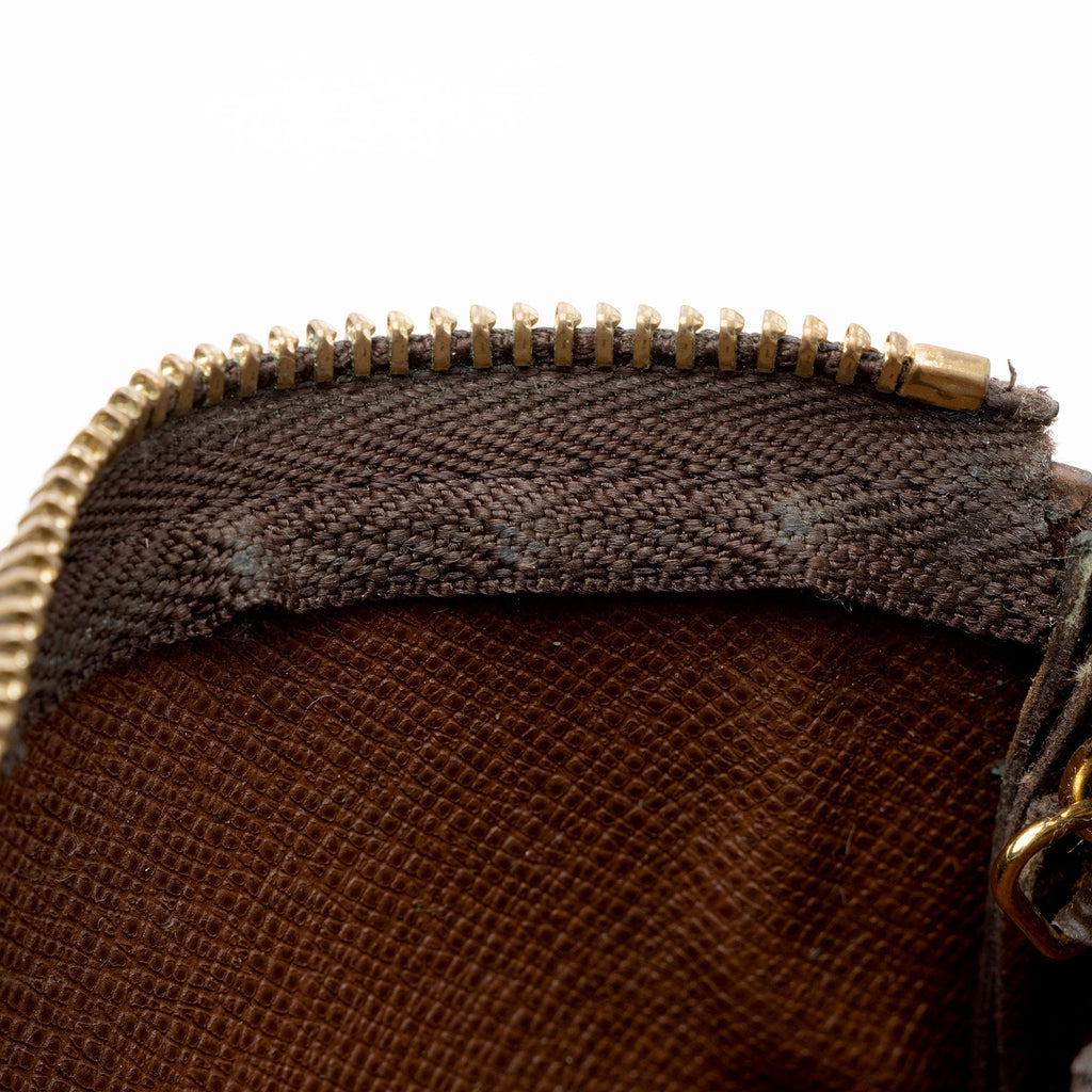 Louis Vuitton Monogram Canvas Key Pouch