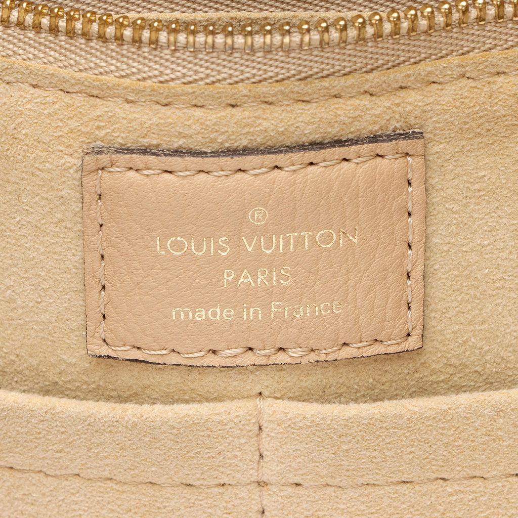 Louis Vuitton Monogram Canvas Kimono Tote (SHF-SsHmOQ)