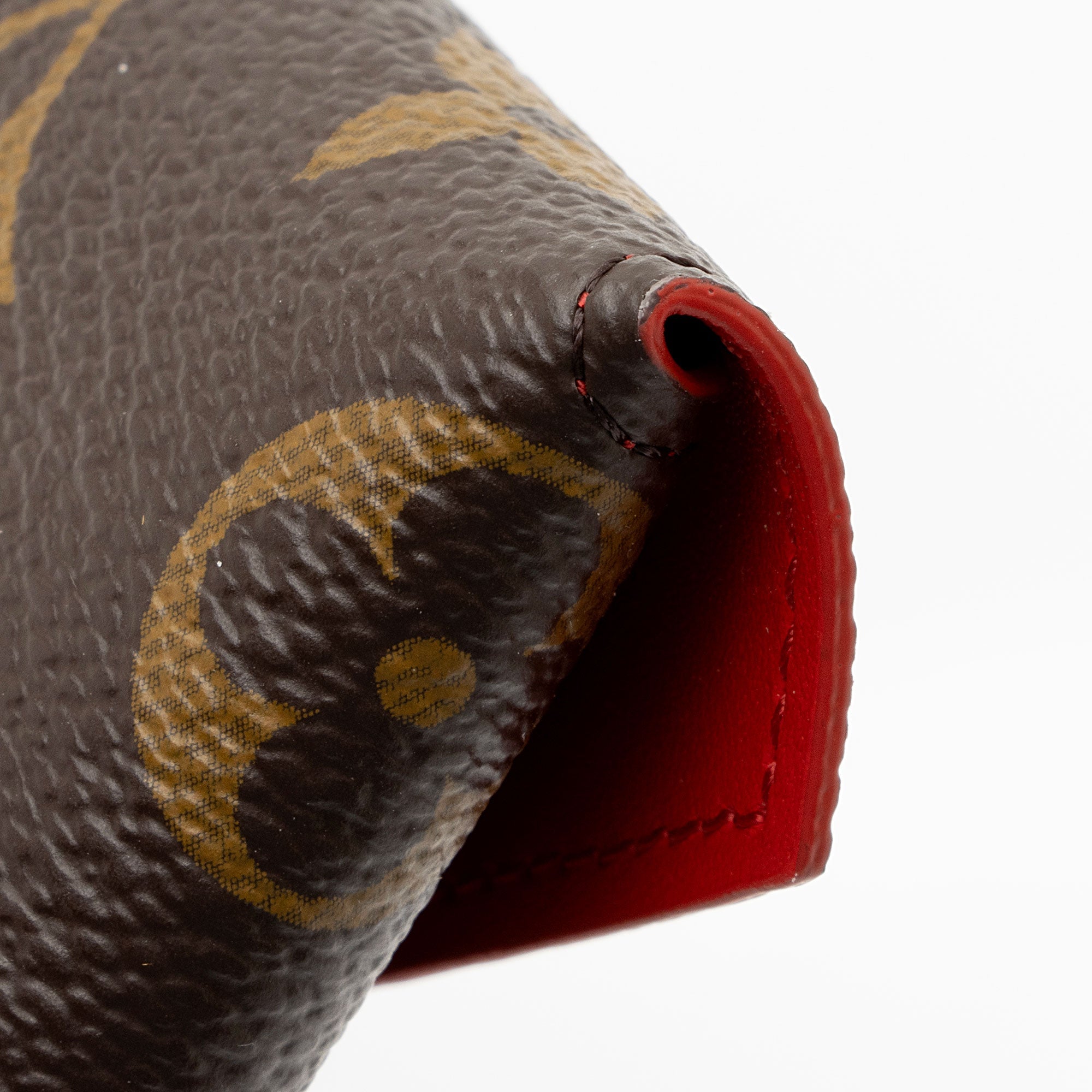 Louis Vuitton Monogram Canvas Kirigami Medium Pouch (SHF-JeyXby)