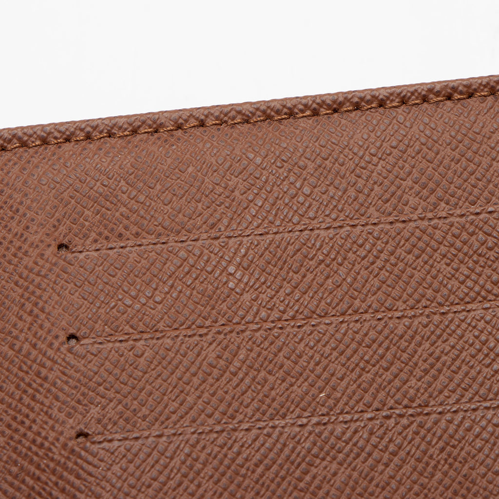 Louis Vuitton Monogram Canvas Koala Wallet (SHF-qaOHRr)