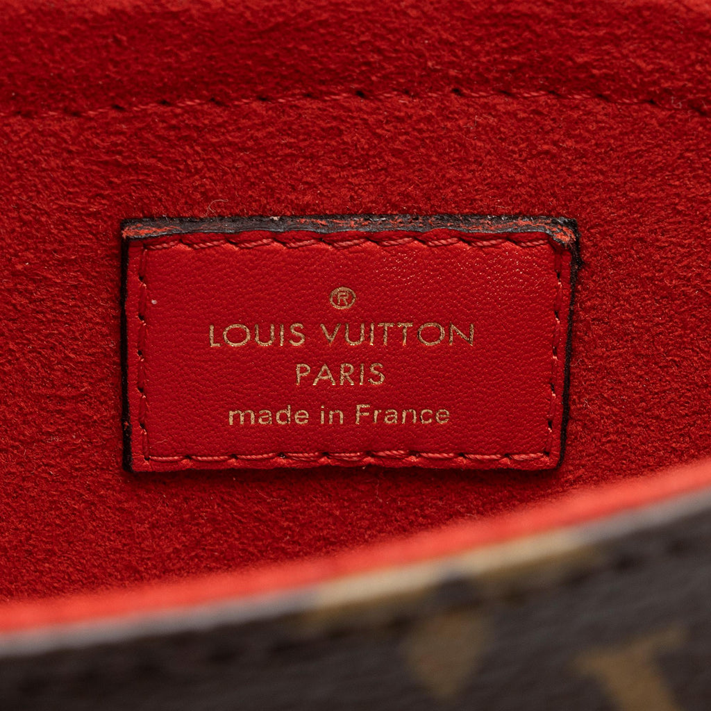 Louis Vuitton Monogram Canvas Locky BB Satchel (SHF-v5fKdC)