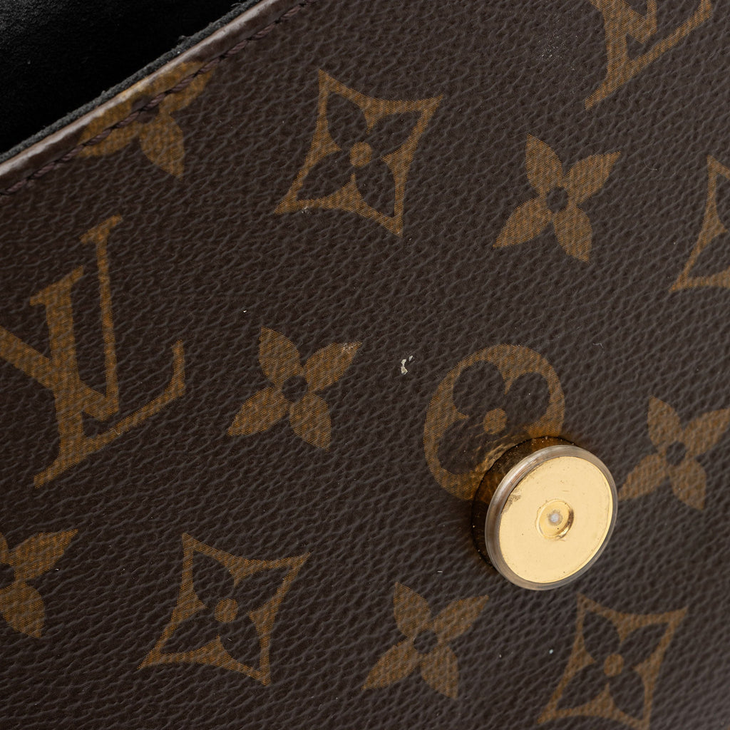 Louis Vuitton Monogram Canvas Locky BB Satchel (SHF-5AamLM)