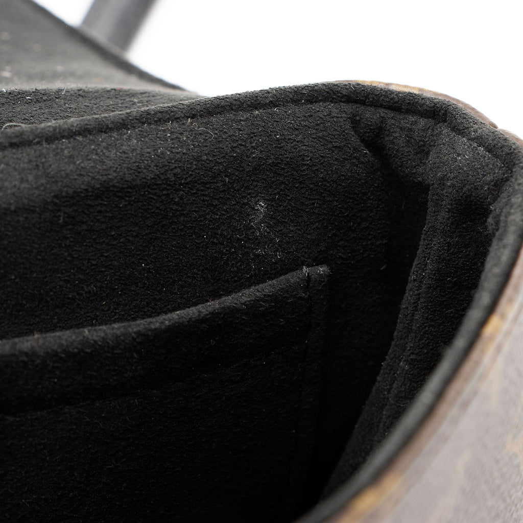 Louis Vuitton Monogram Canvas Locky BB Satchel (SHF-5AamLM)