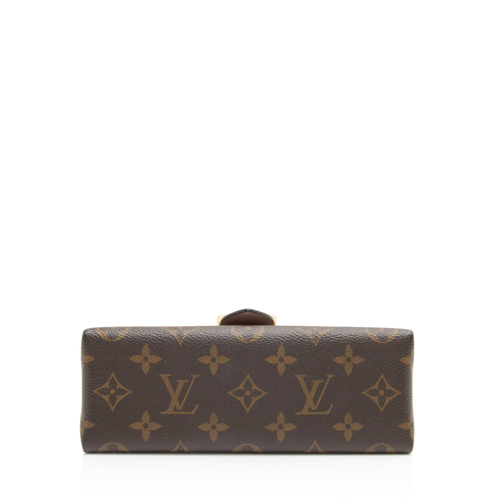 Louis Vuitton Monogram Canvas Locky BB Top Handle (SHF-akYsid)