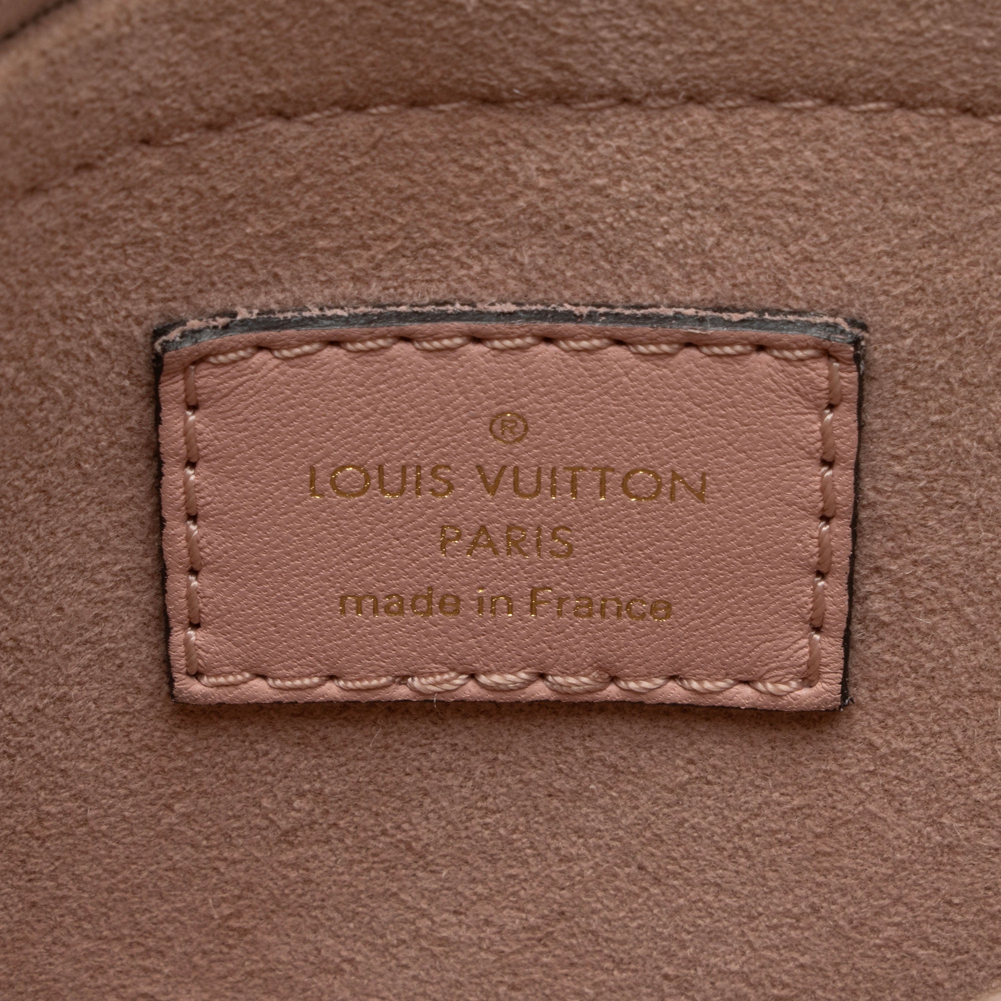 Louis Vuitton Monogram Canvas Locky BB Top Handle (SHF-akYsid)