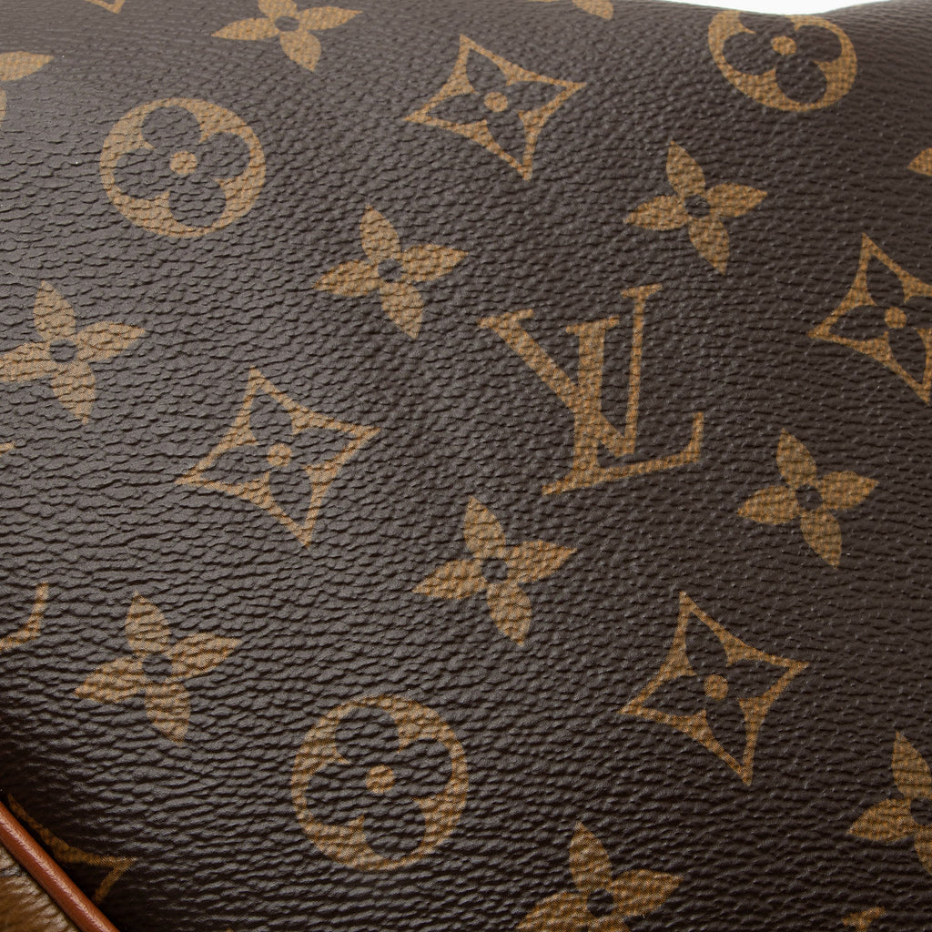 Louis Vuitton Monogram Canvas Loop Hobo (SHF-zQdEe4)