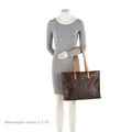 Louis Vuitton  Monogram Canvas Luco Tote (SHF-20374)