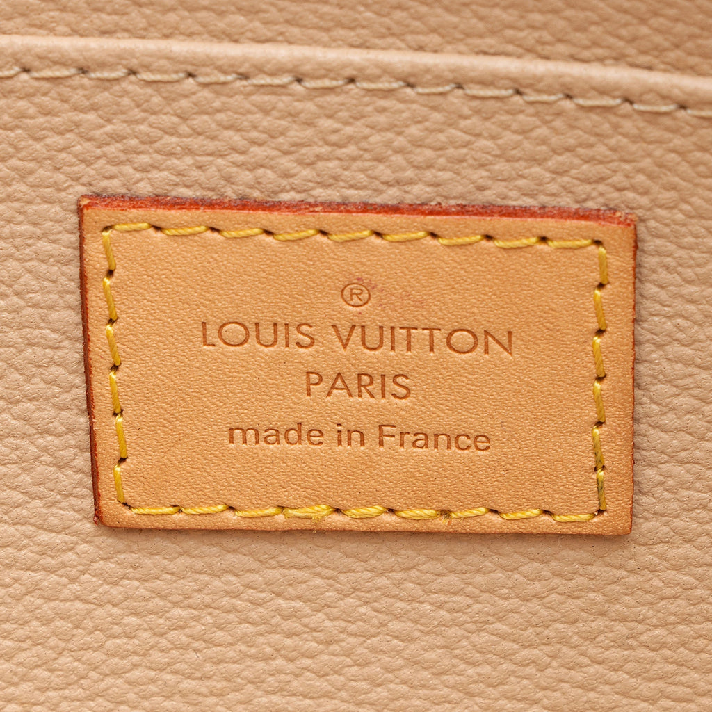 Louis Vuitton Monogram Canvas MM Cosmetic Pouch