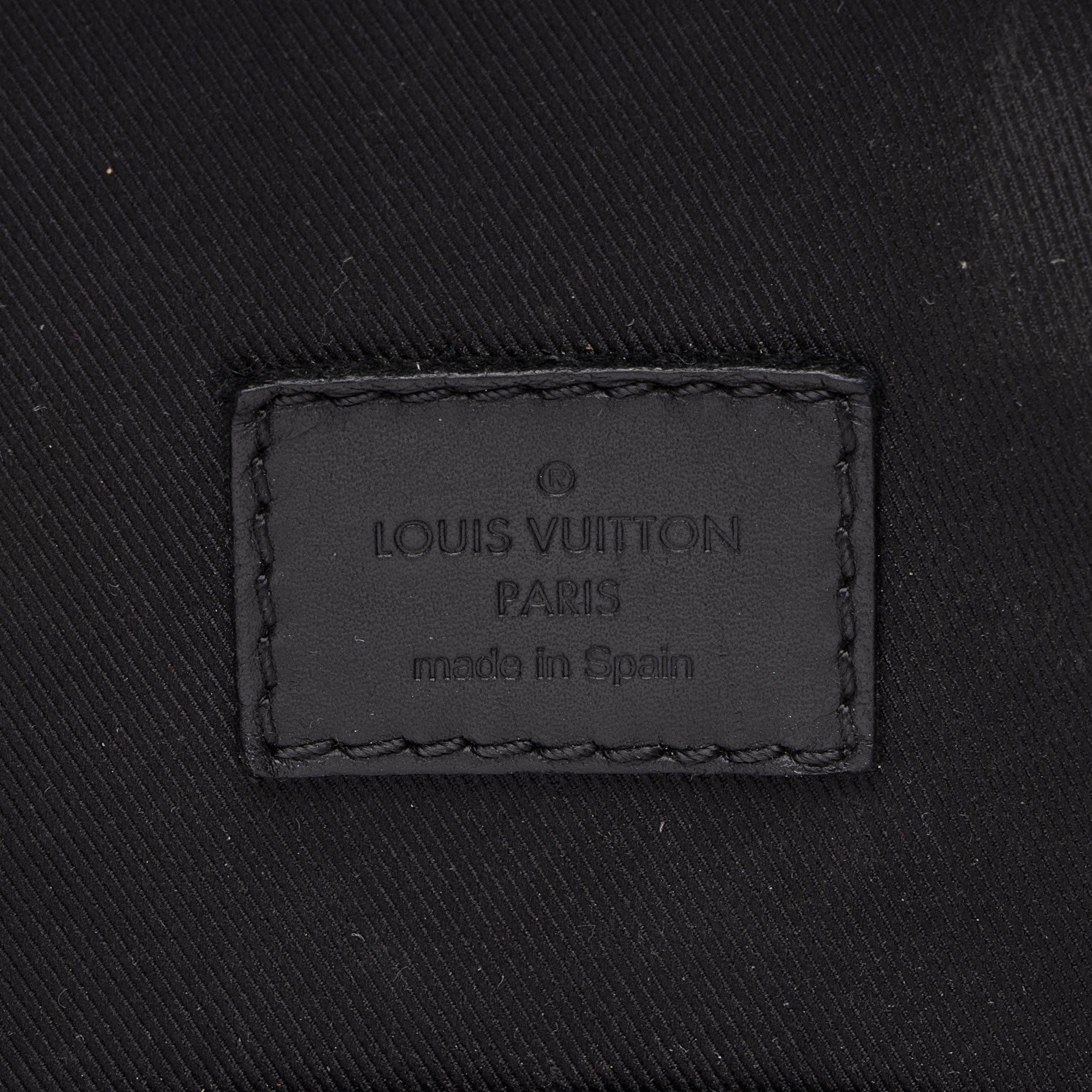 Louis Vuitton Monogram Canvas Macassar Magnetic Messenger (SHF-2xonZt)